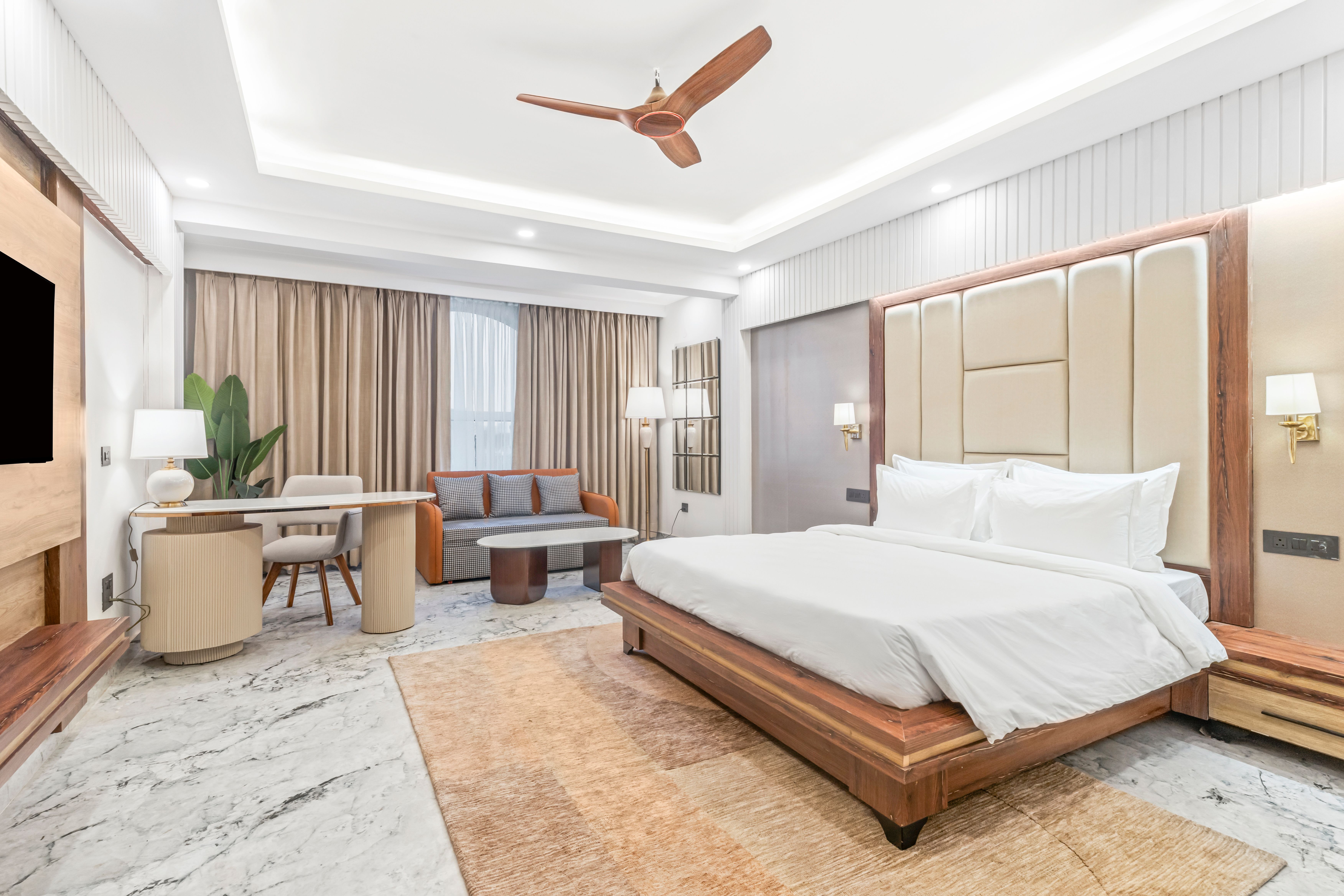 phễu bán phòng khách sạn
