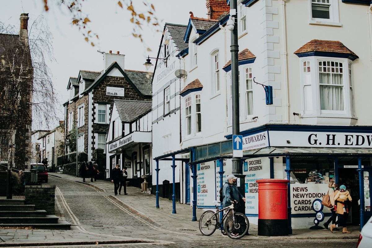 piano removals in Oakengates — Piano Removals in Oakengates — the working end of the job