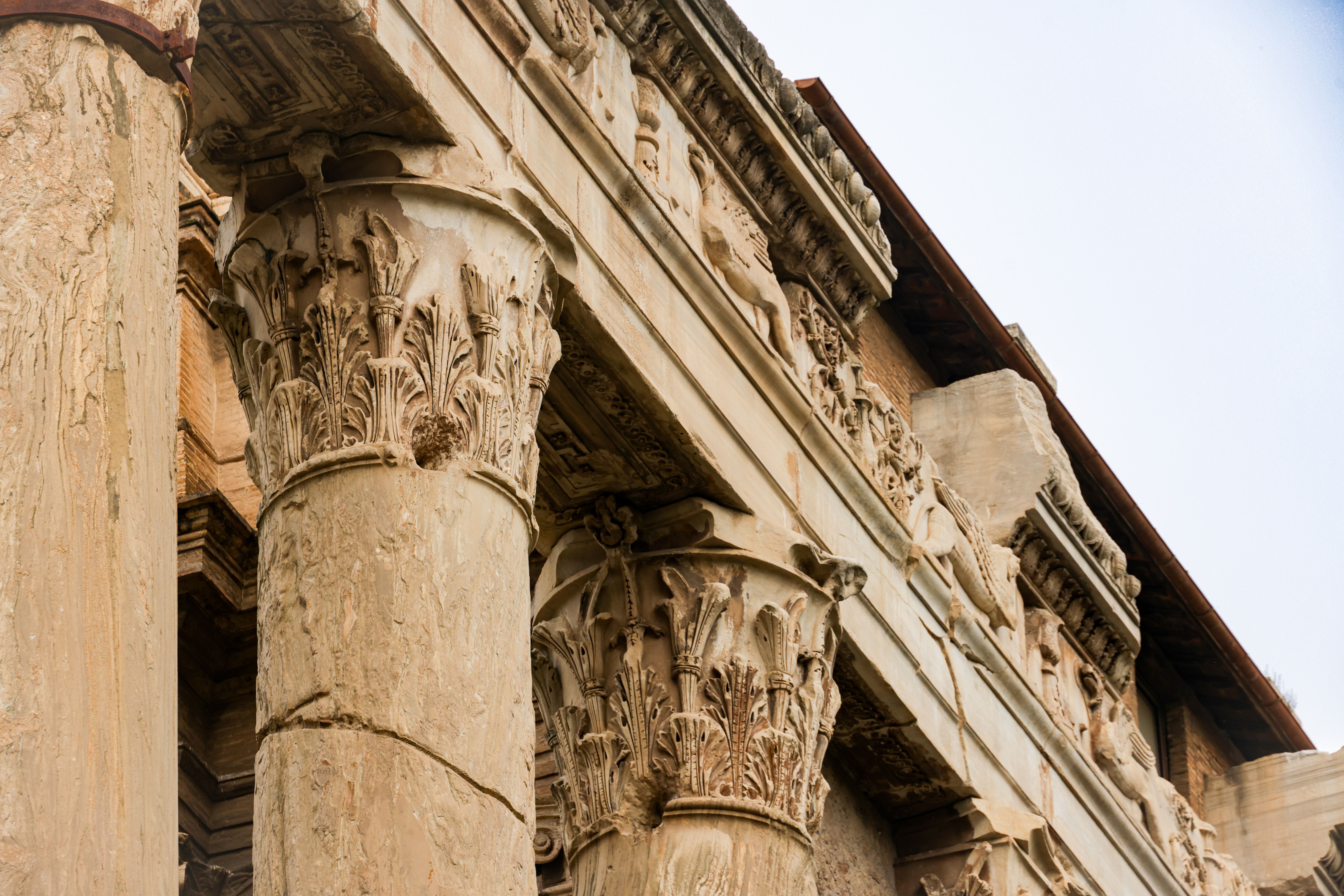 Ancient Roman Architectural Detail of Corinthian Columns · Free Stock Photo