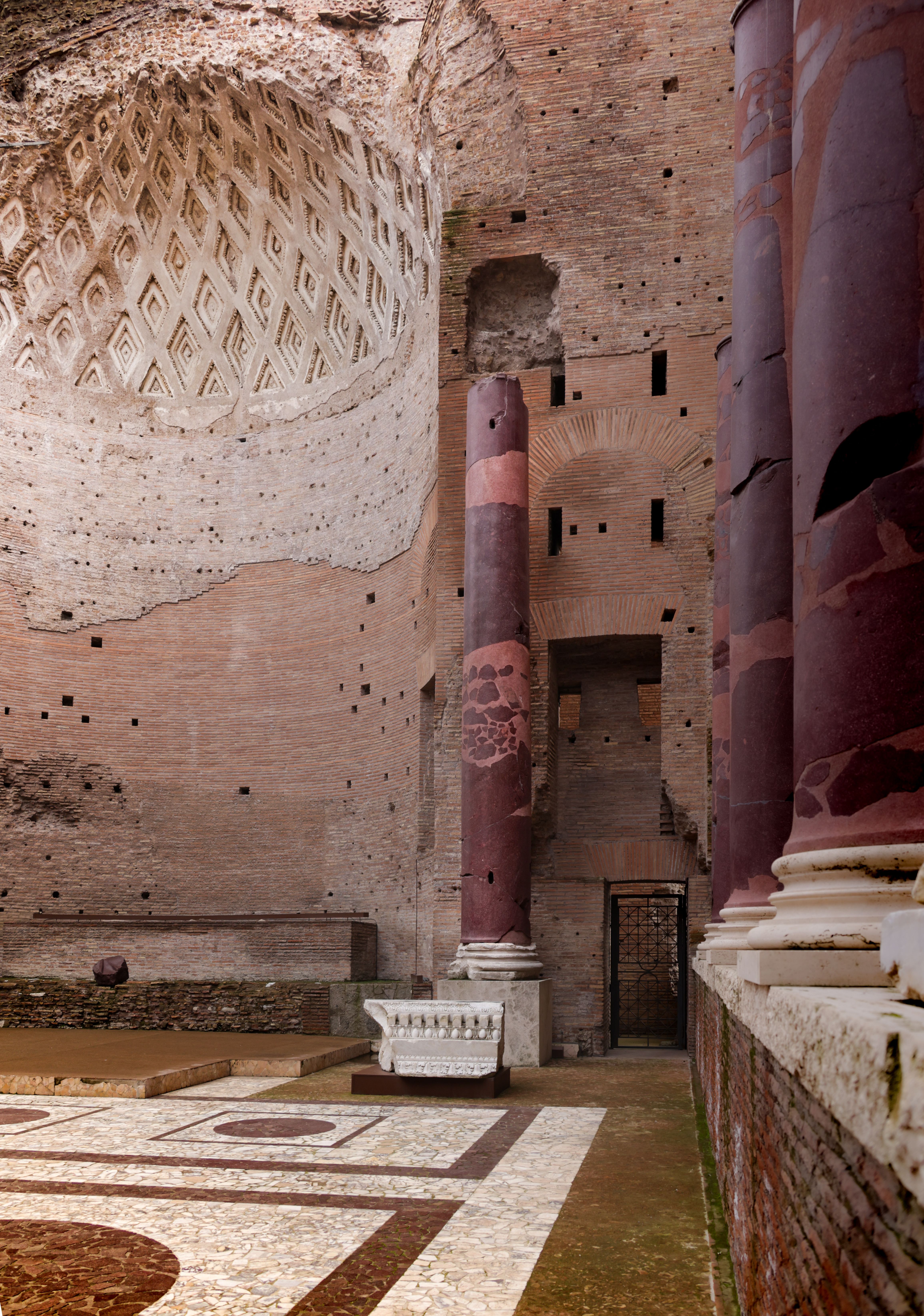 Ancient Roman Architecture with Marble Columns · Free Stock Photo