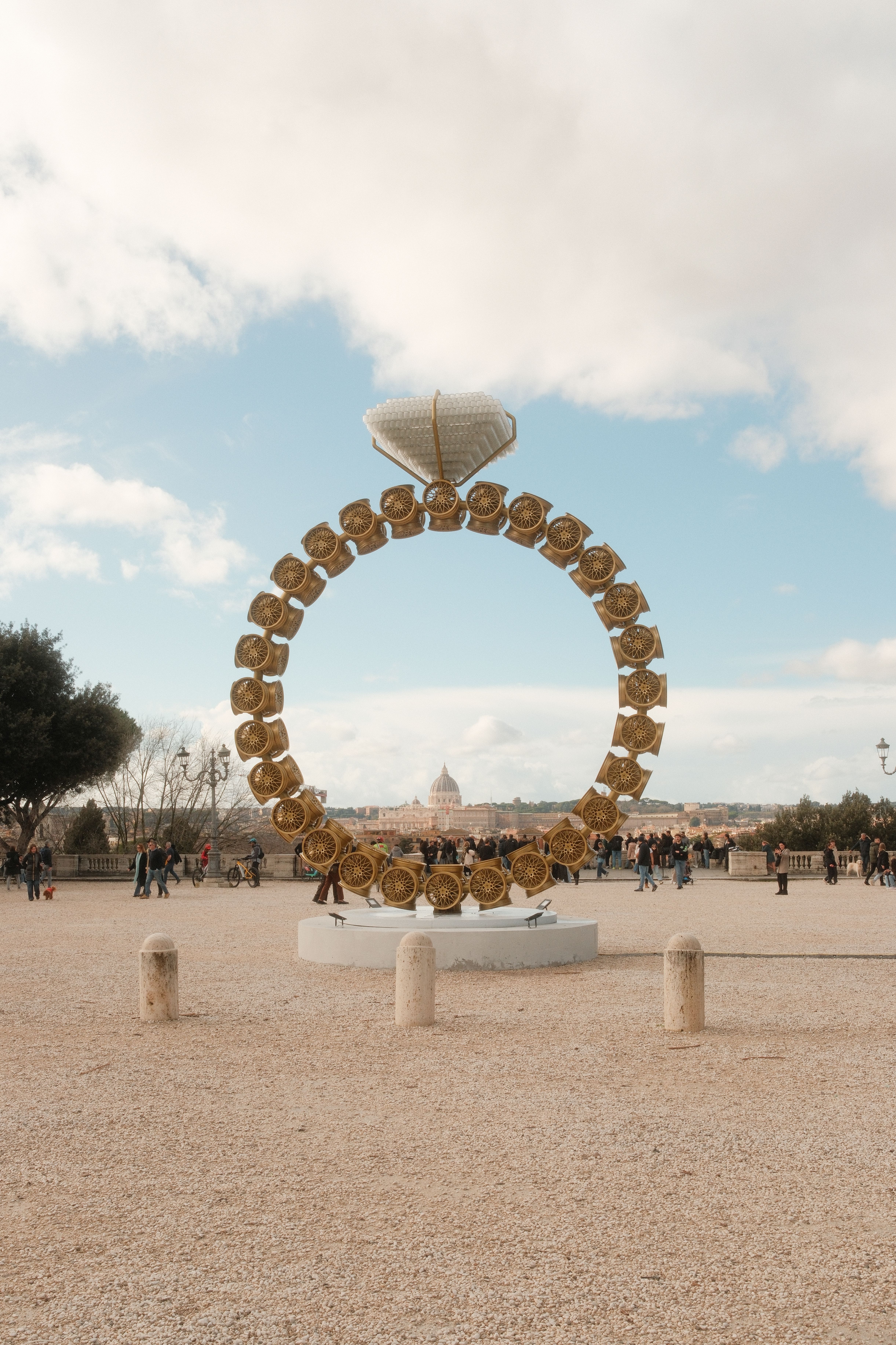 Giant Artistic Ring Structure in Sunny Outdoor Setting · Free Stock Photo