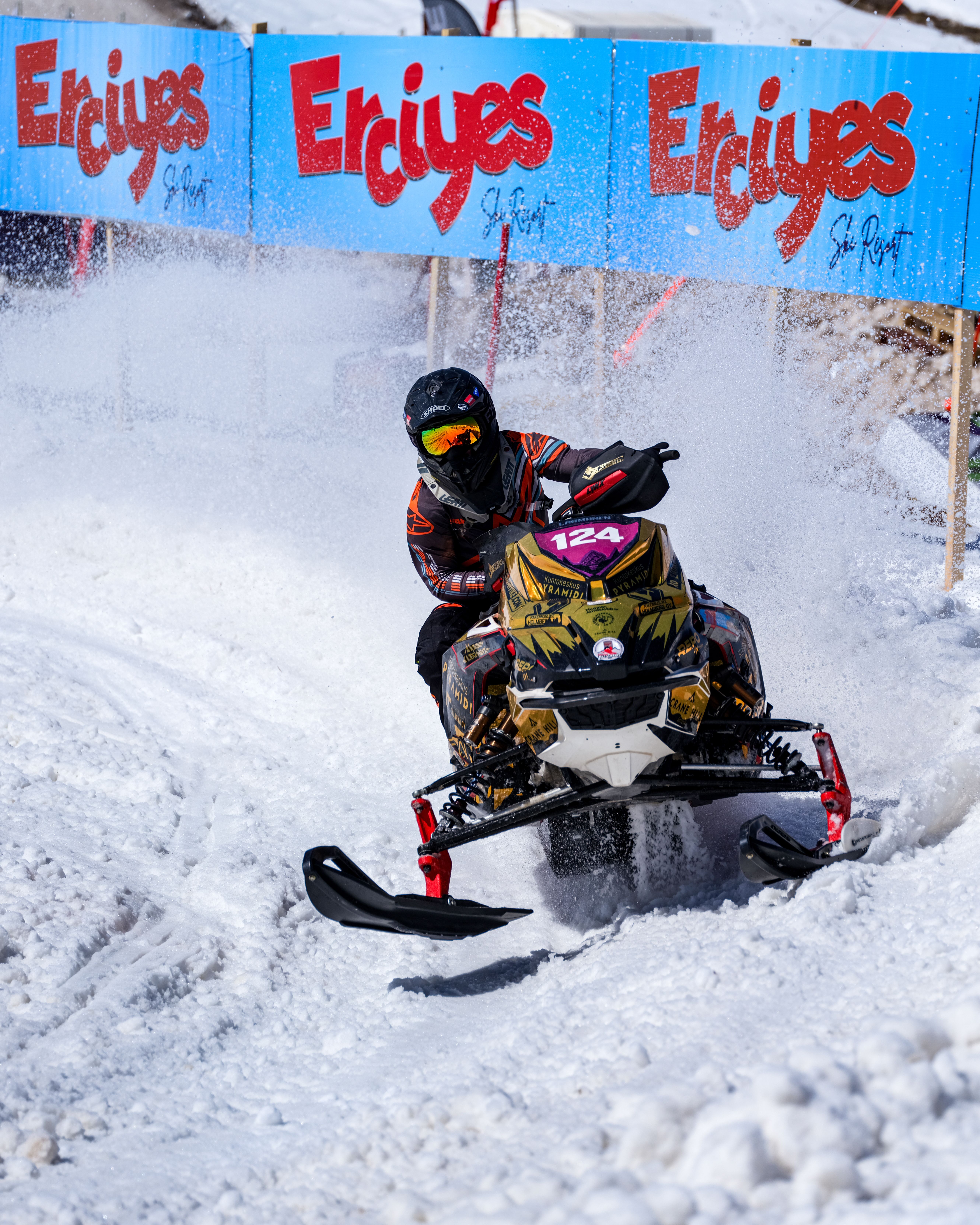 Snowmobile Racing at Erciyes Mountain · Free Stock Photo