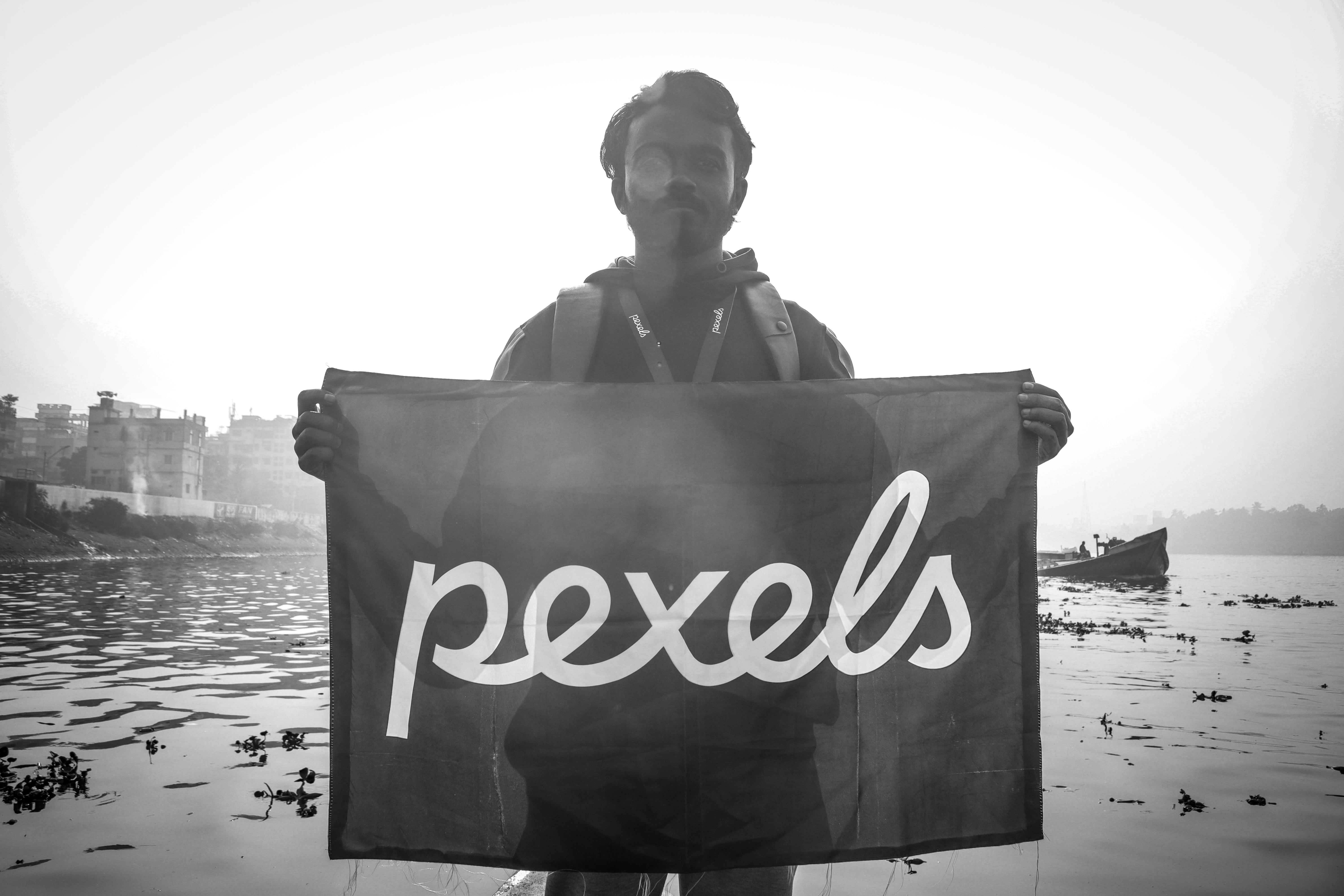 logo text