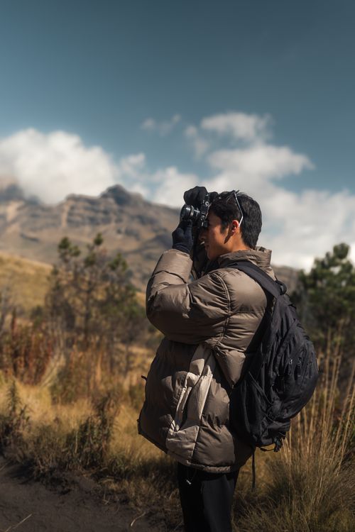 Free Photographer in Pue, México captures scenic mountain views on a clear day. Stock Photo