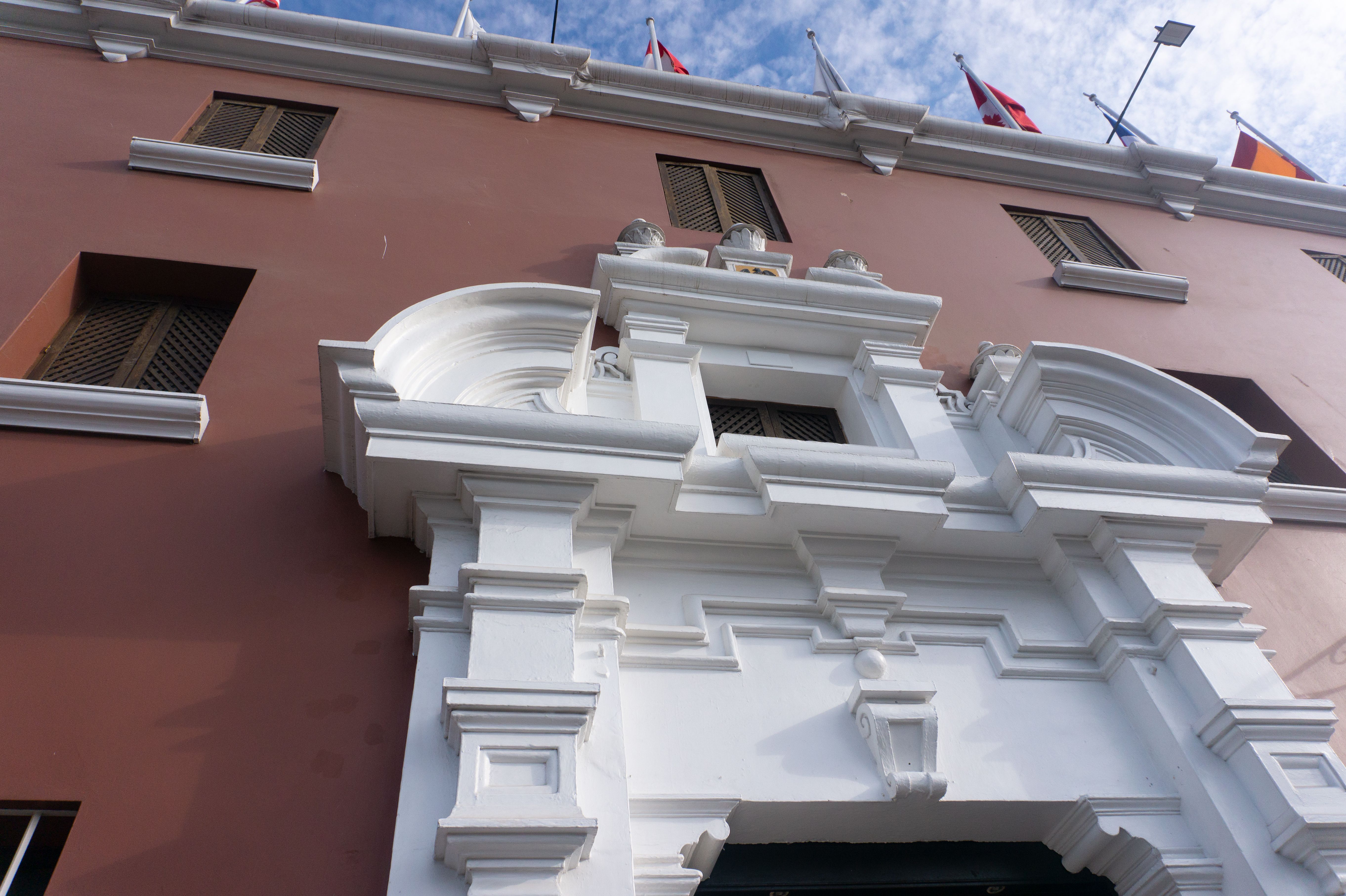 Colorful colonial buildings and cobblestone streets in Casco Viejo, Panama City