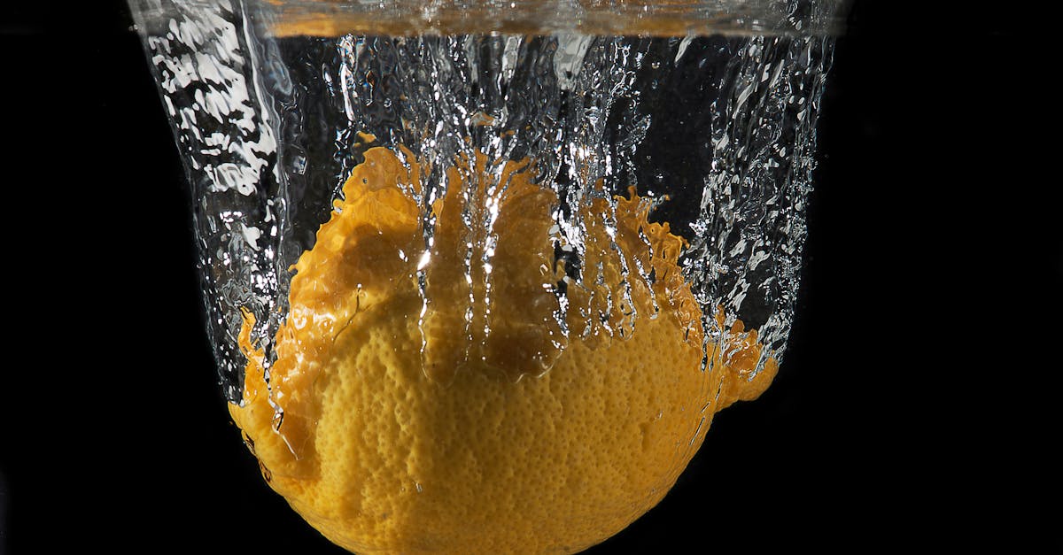How to clean gold-plated jewelry with baking soda