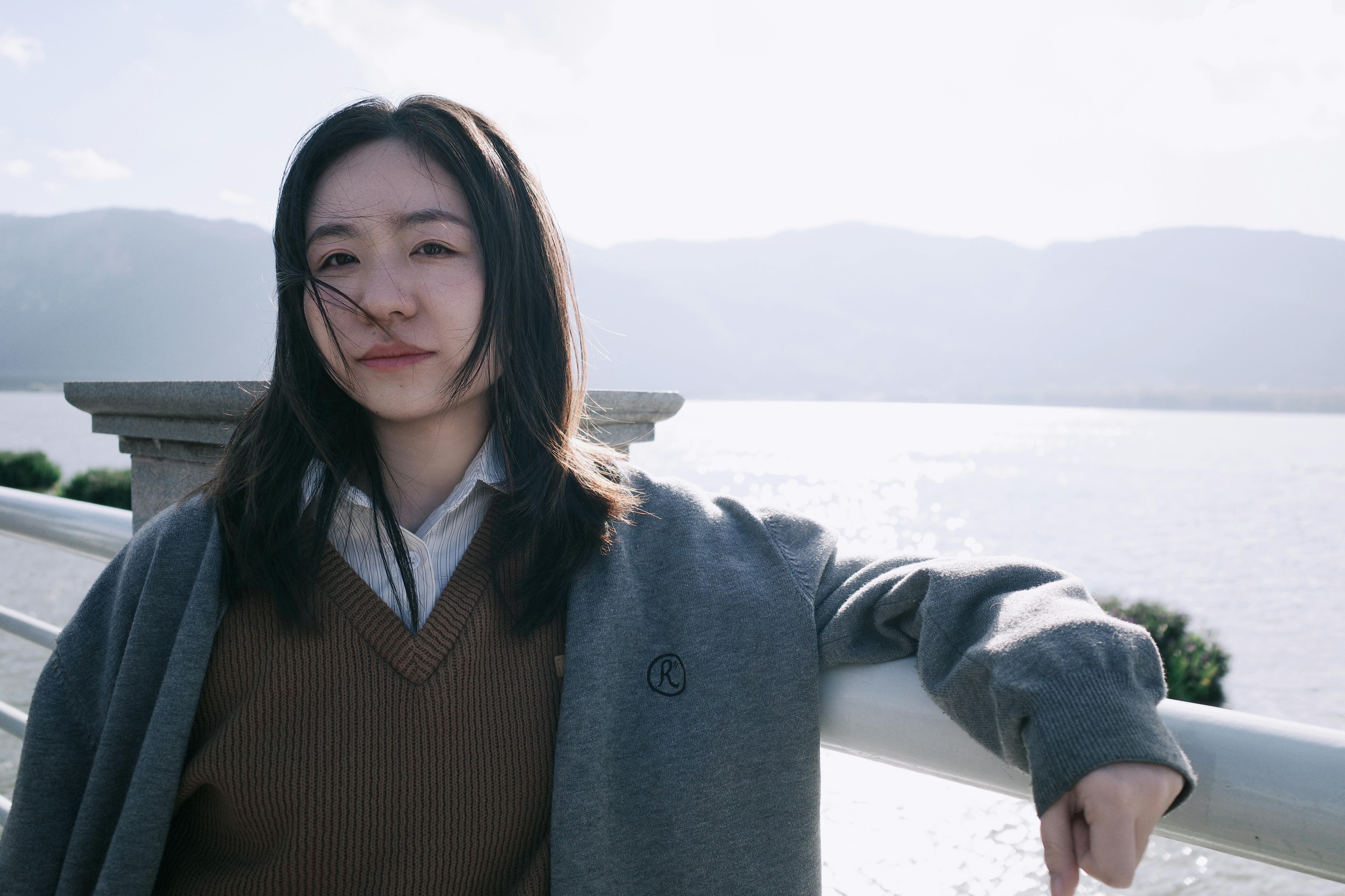 Young Woman Posing by Dianchi Lake in Kunming