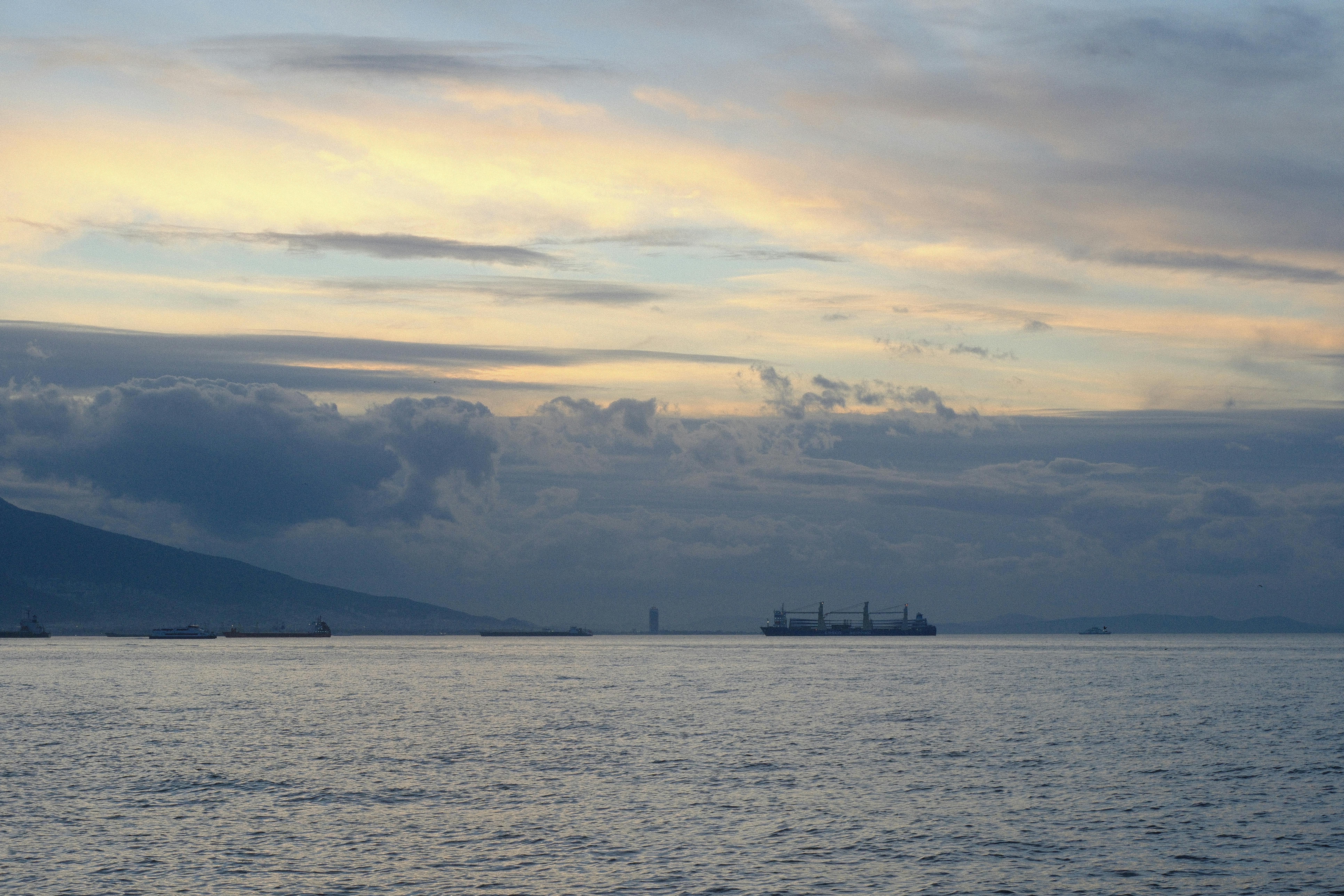 Iran threatens to retaliate against Gulf energy and water after Trump ultimatum