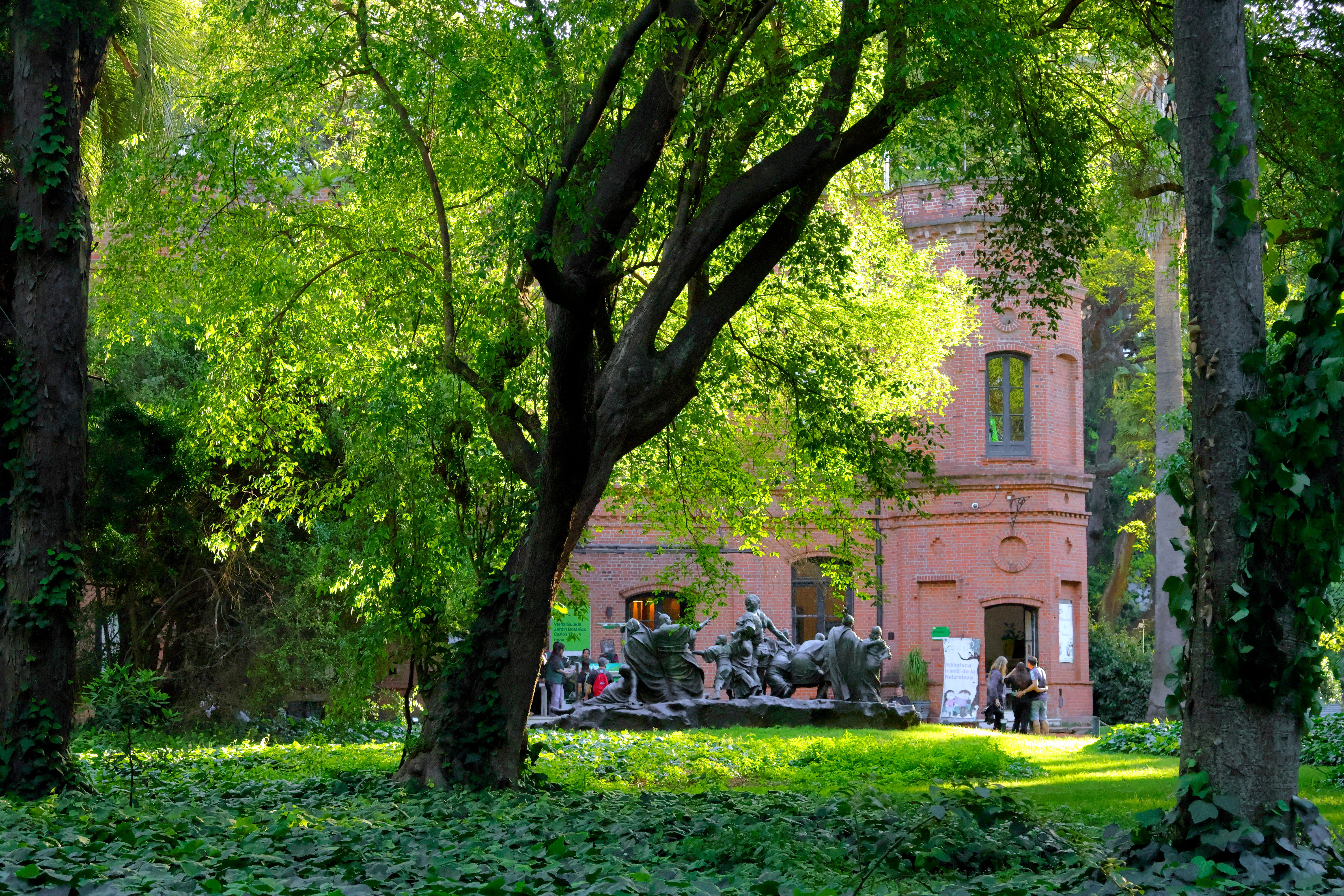 How do public parks shape urban life in U.S. cities?