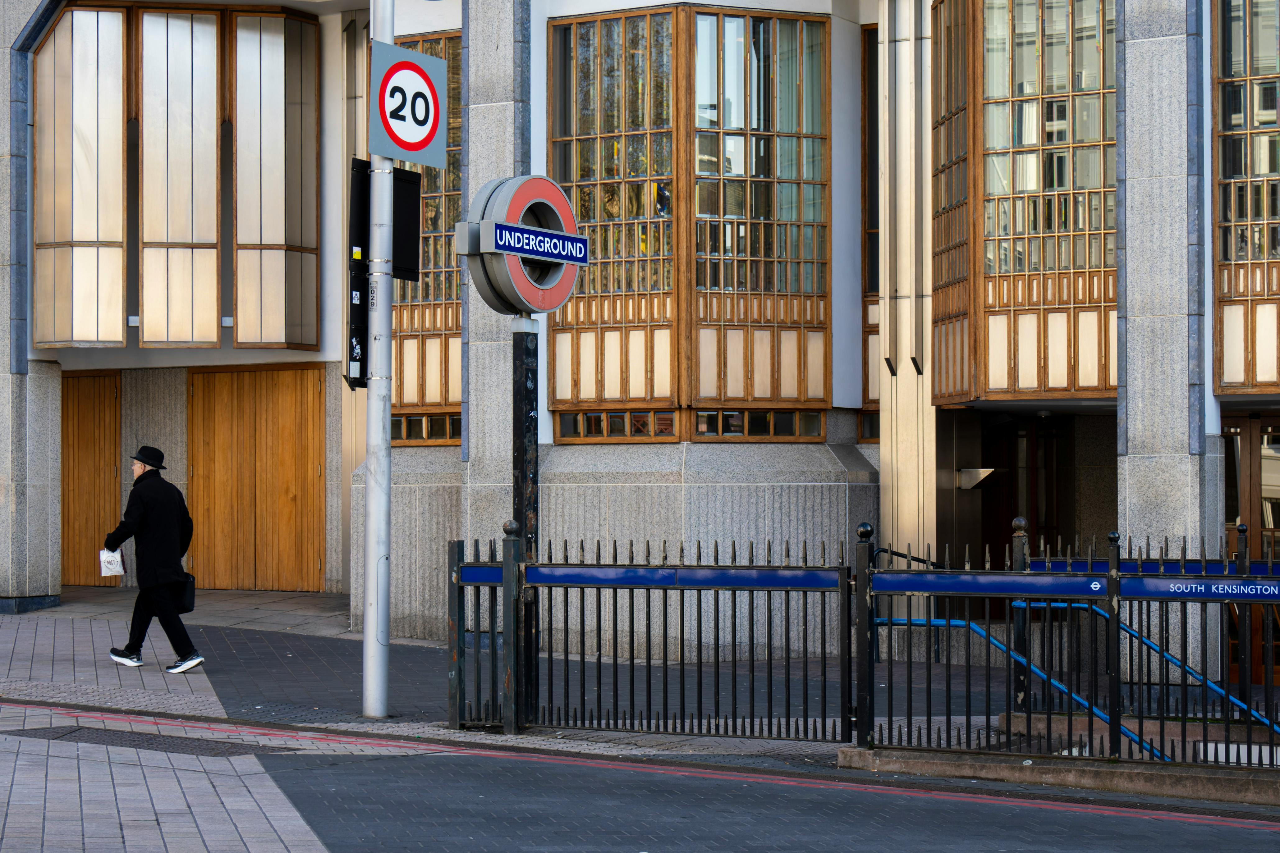 London local elections: Polling day across 32 borough councils — Photo by Bob Jenkin on Pexels