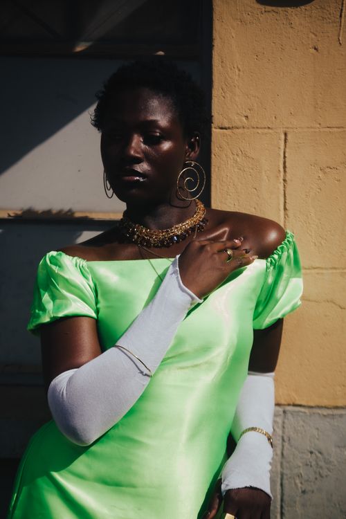 green dress with gold accessories Emerald Green Dress Gold Accessories