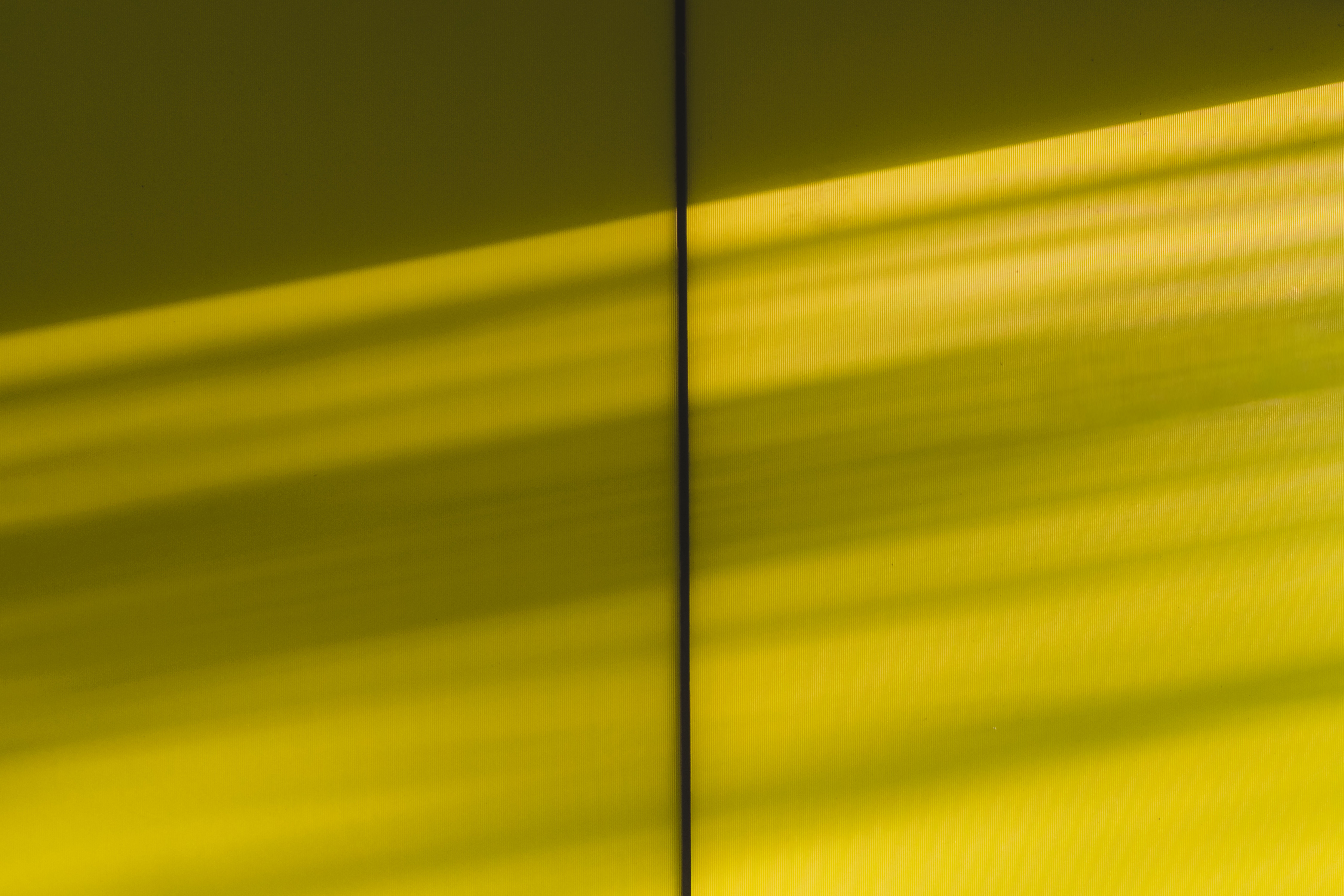 Abstract Yellow Light and Shadow Pattern · Free Stock Photo