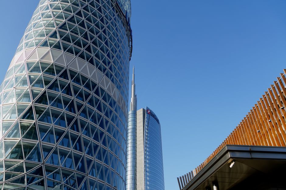 Italy's Inflation Cools Slightly: Implications for Euro and ECB Policy
