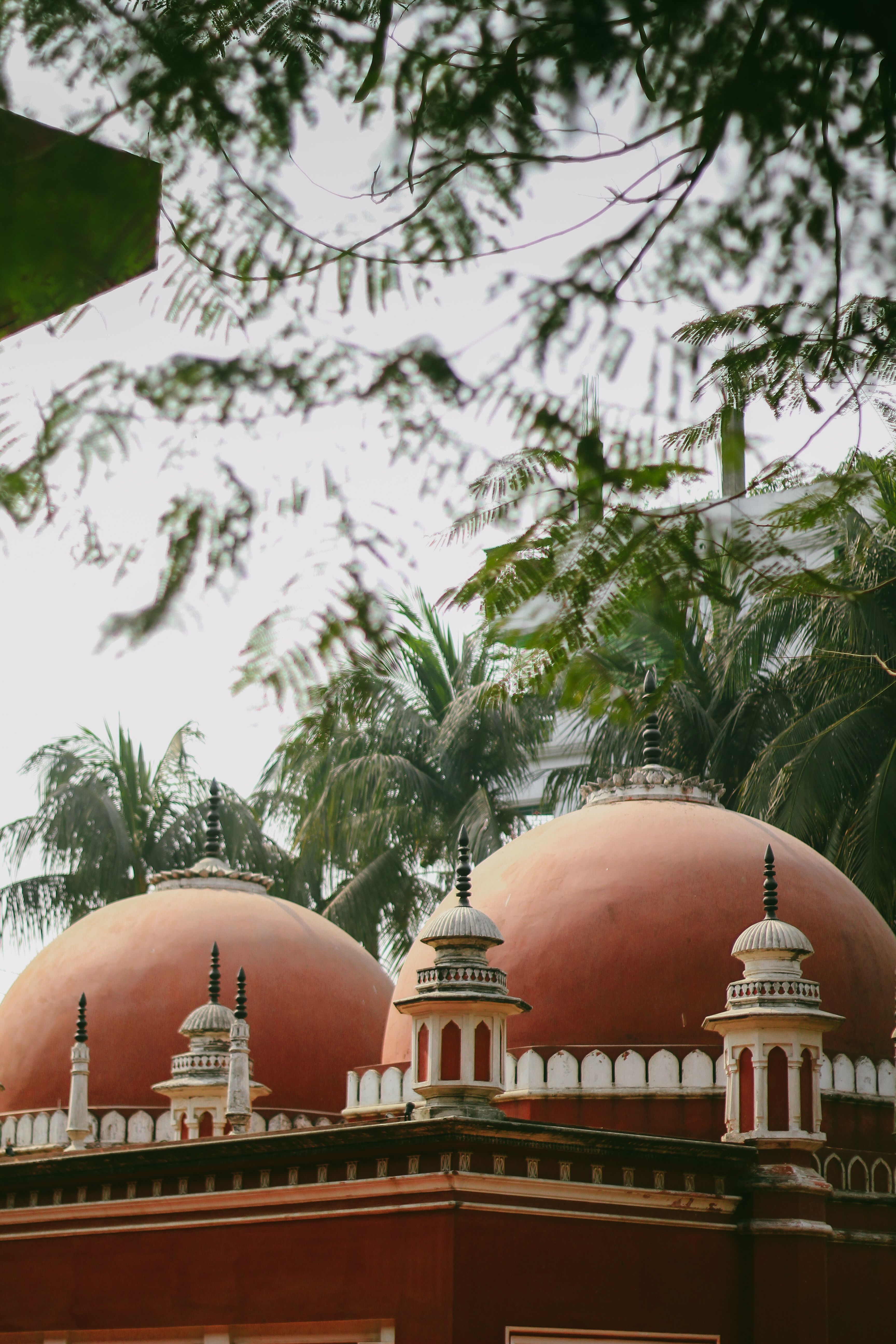Scenic View of Doleshwar Hanafia Jame Masjid in Dhaka · Free Stock Photo