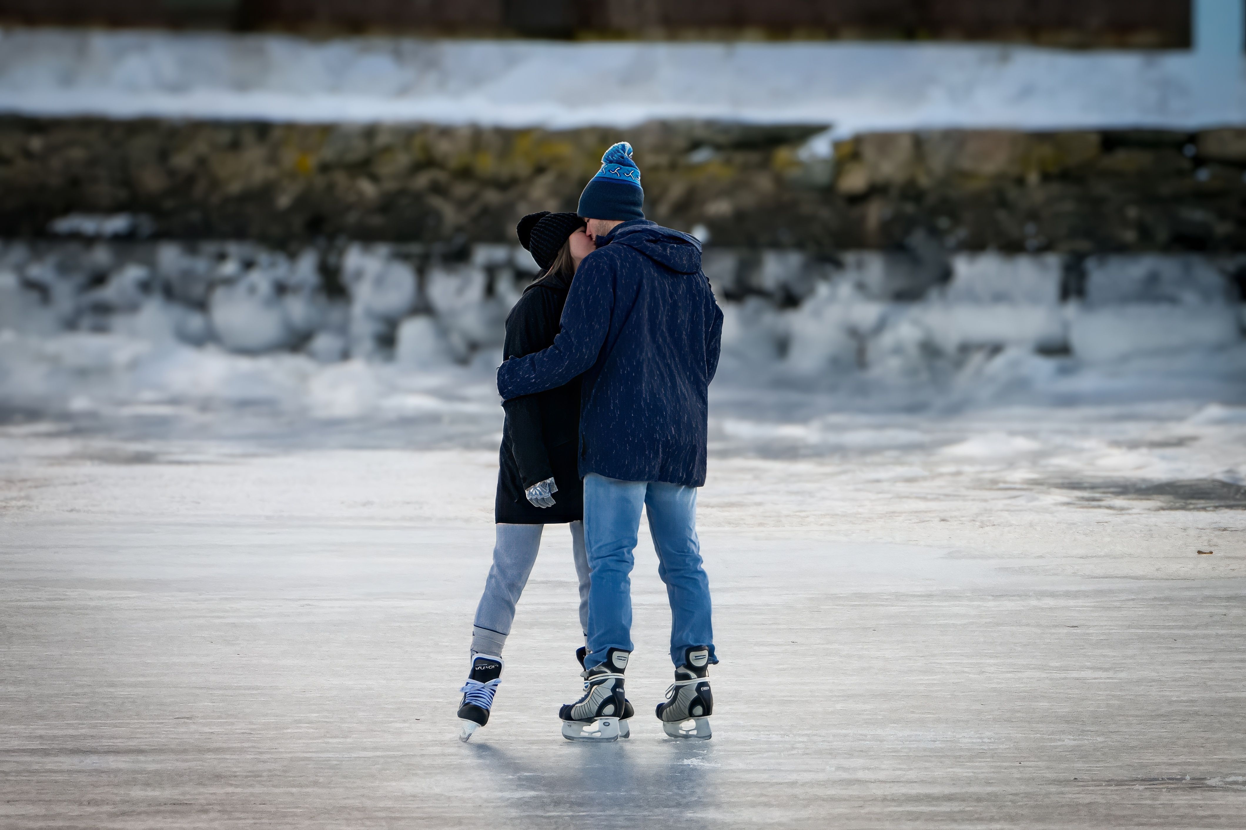 Cold comfort? Icing injuries may prolong pain and slow recovery, preclinical results suggest — Photo by Cara Denison on Pexel