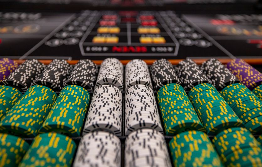 Online Casino: Spielautomaten und Live-Spiele im Überblick