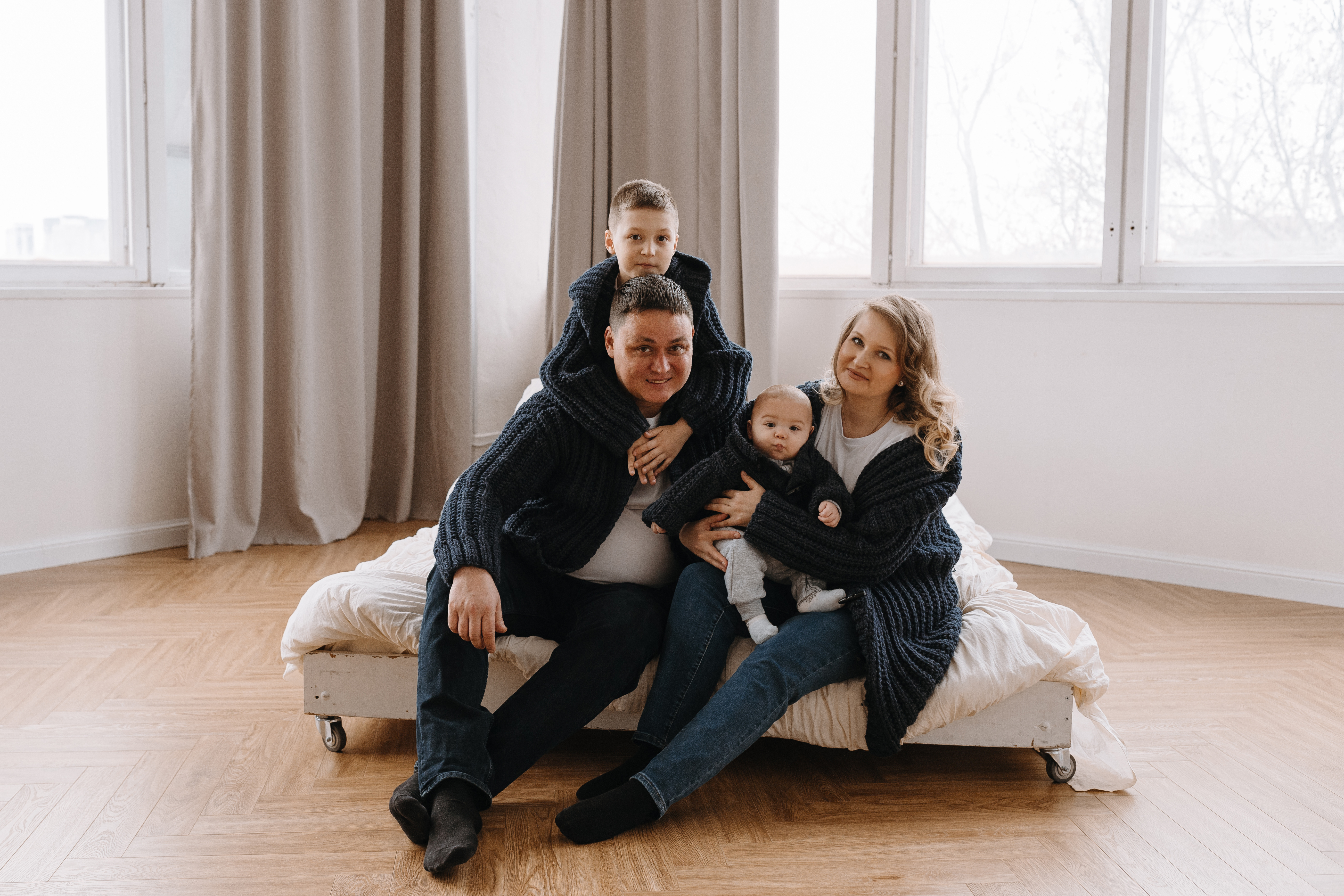 family traveller live — Photo by Alina Matveycheva on Pexels