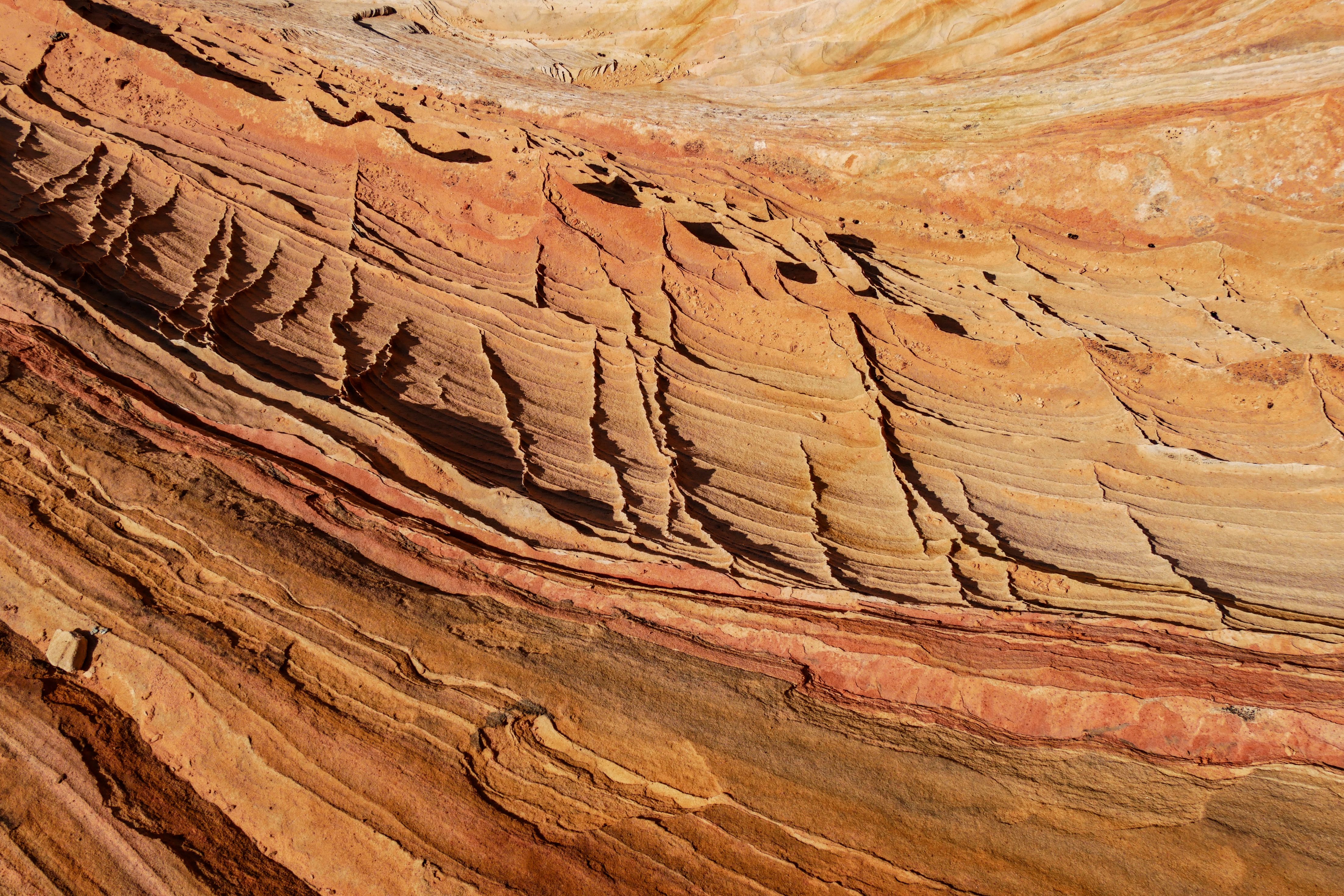 Majestic Red Rock Formation with Layered Patterns · Free Stock Photo