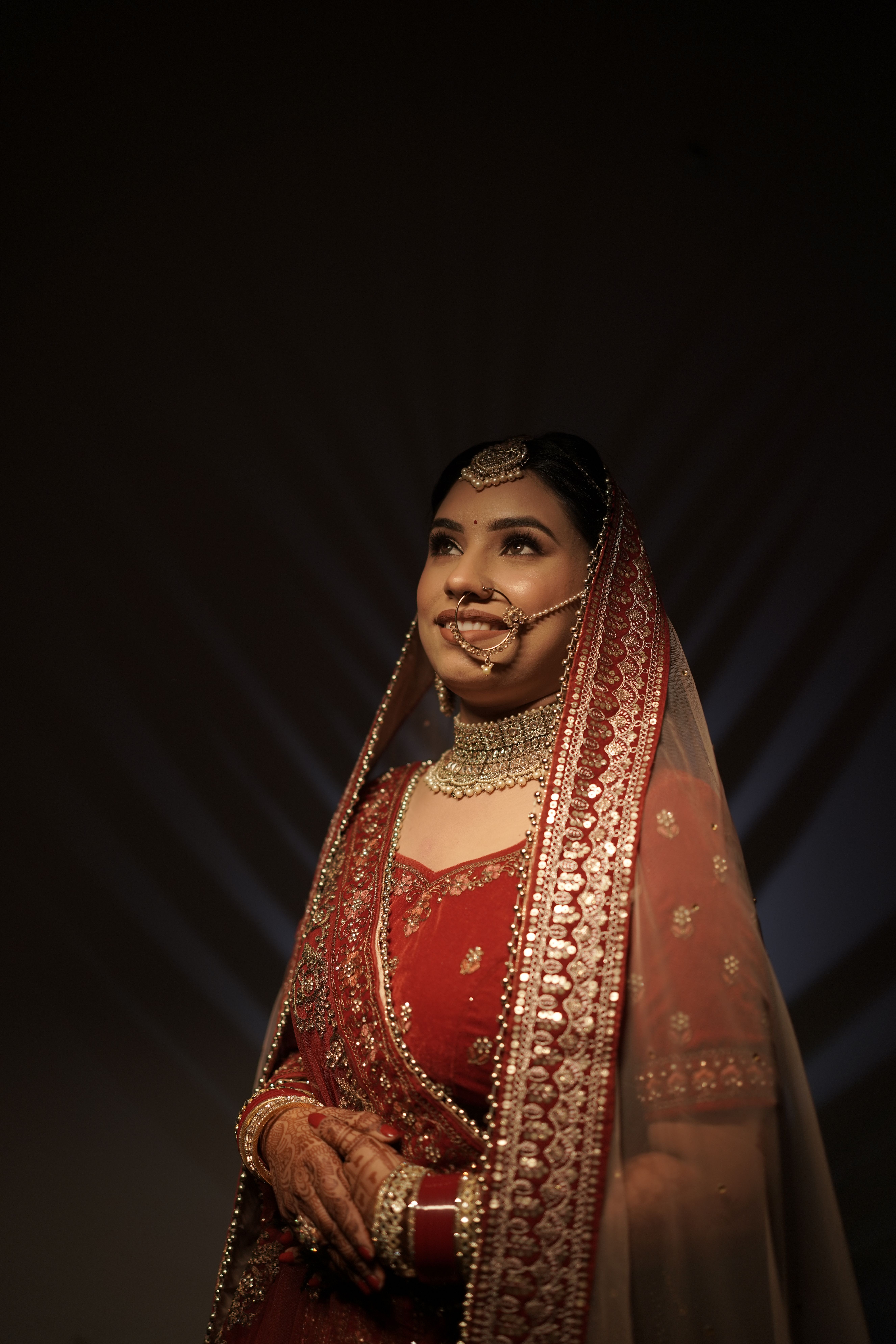 Elegant Indian Bride in Traditional Attire · Free Stock Photo
