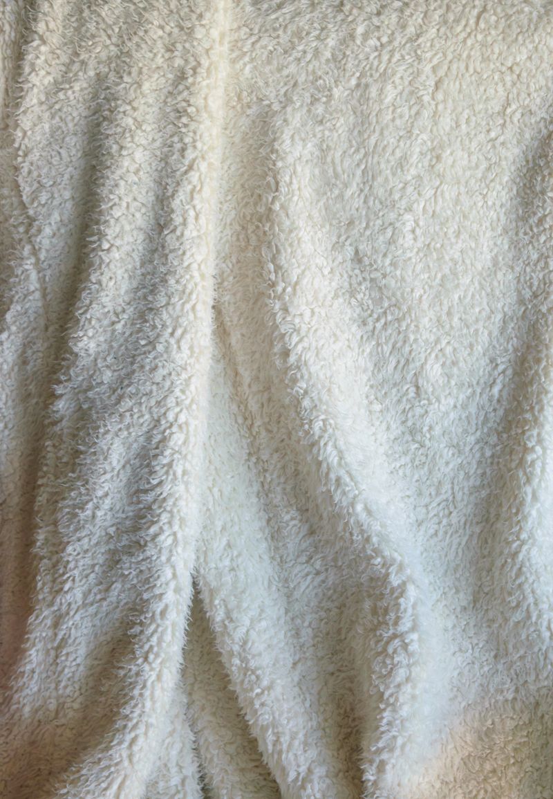 Wool blankets & sheepskin