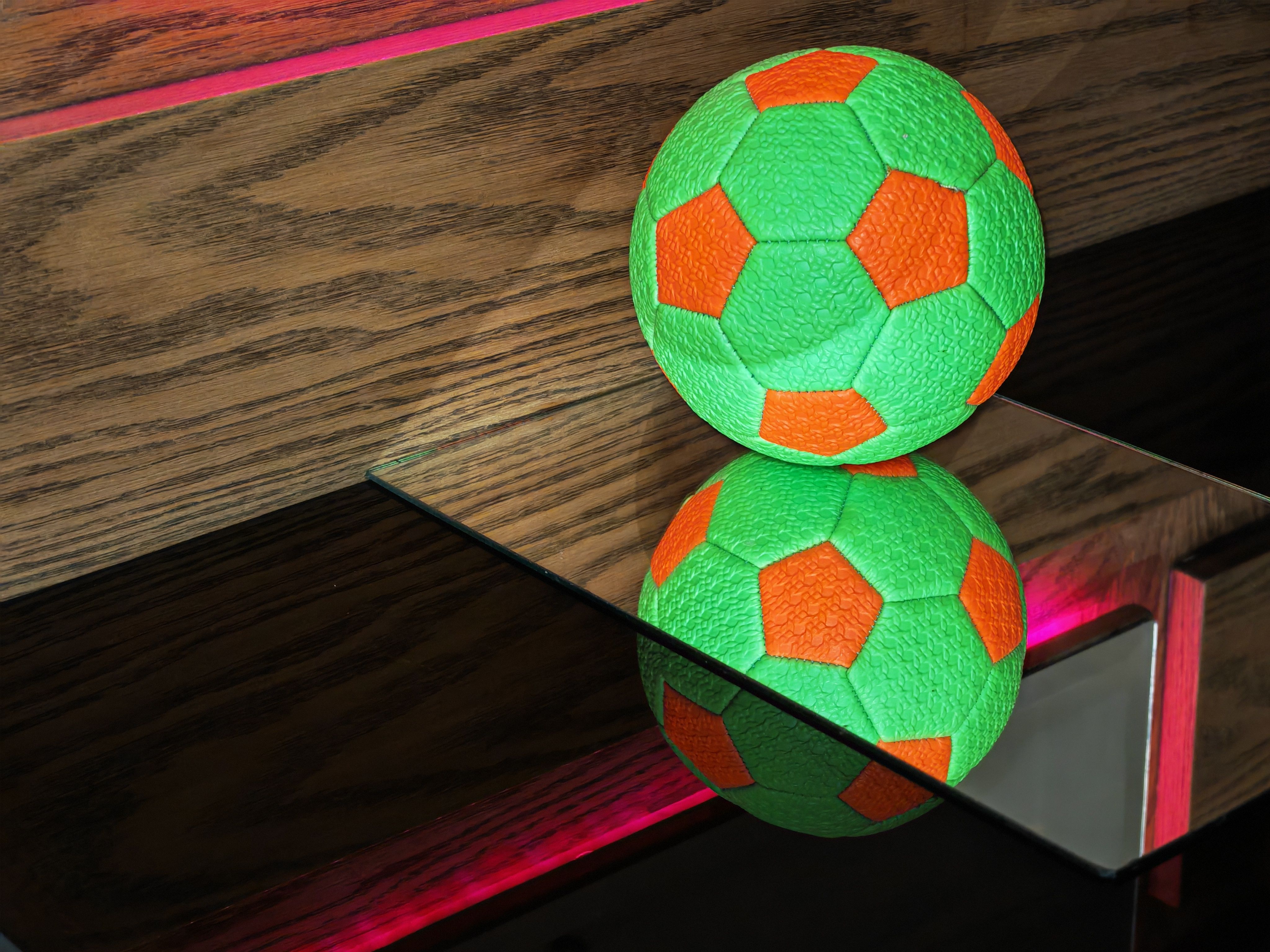 JOOLA Unveils Vision Series: The Must-Have Pickleball Paddle for Holiday Gifting and 2026 Fitness Trends — Photo by Mahmoud Z