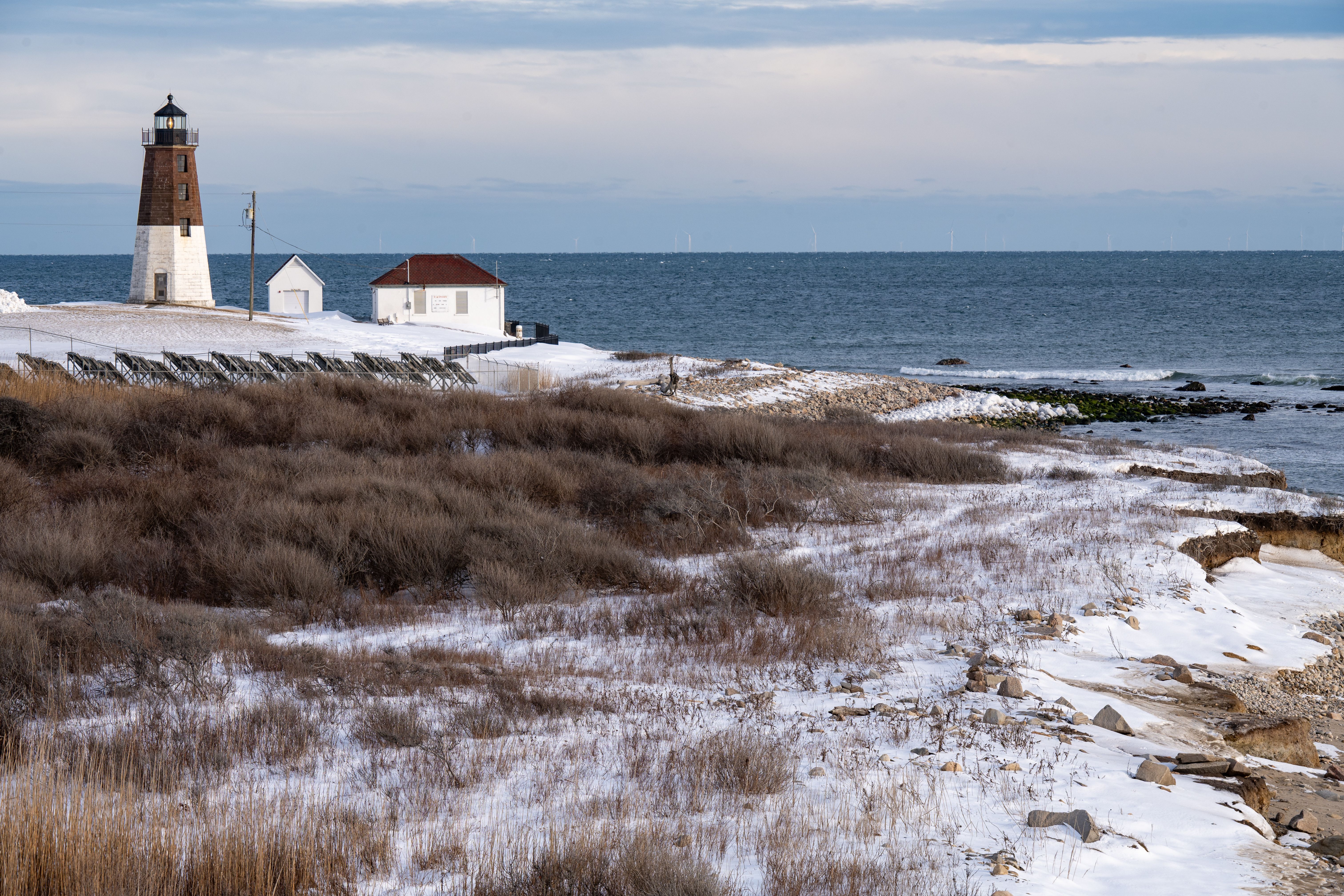 Scenic Winter View of Point Judith Lighthouse · Free Stock Photo