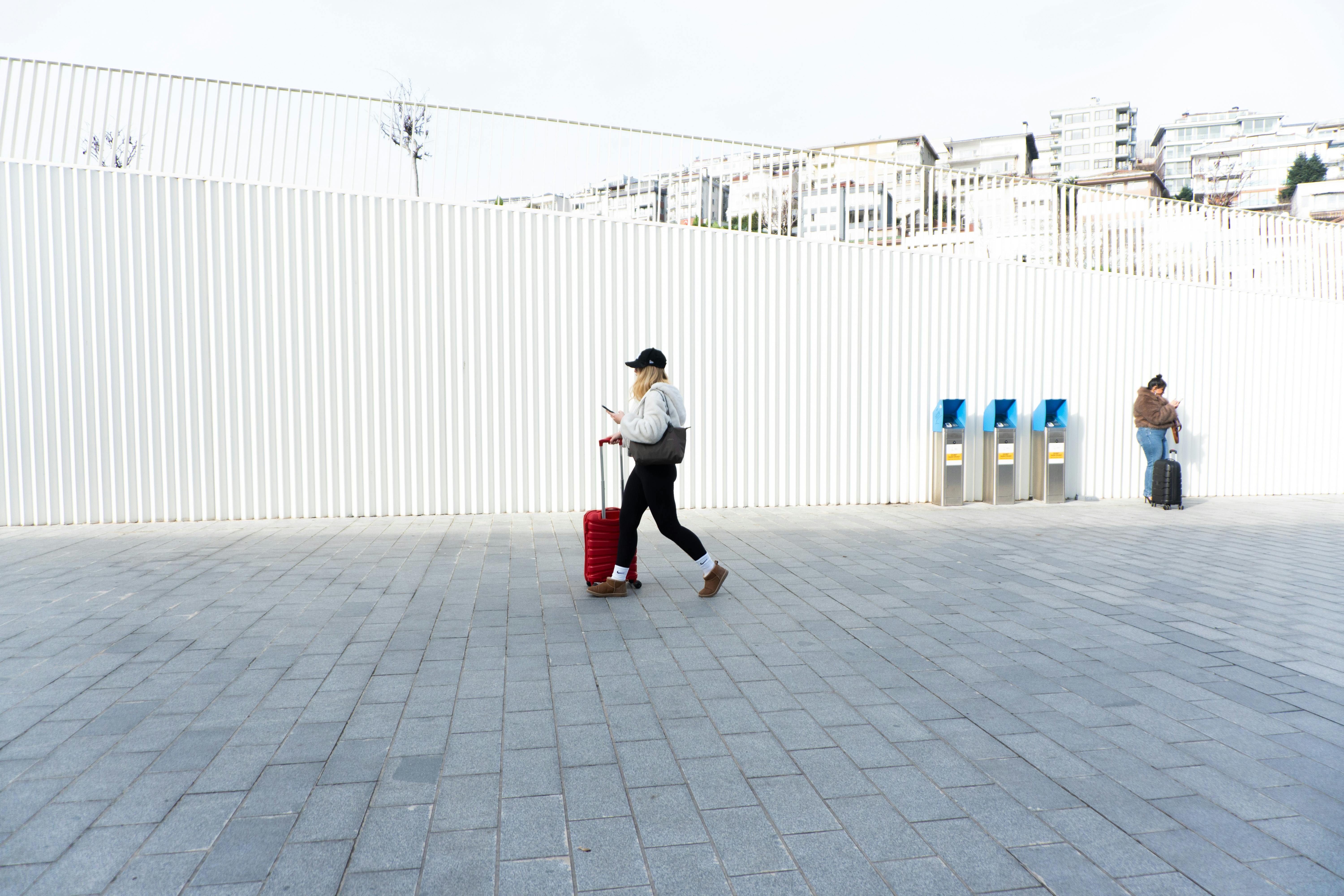 Number of travel and tourism jobs worldwide 2024 — Photo by Onur Can Elma on Pexels