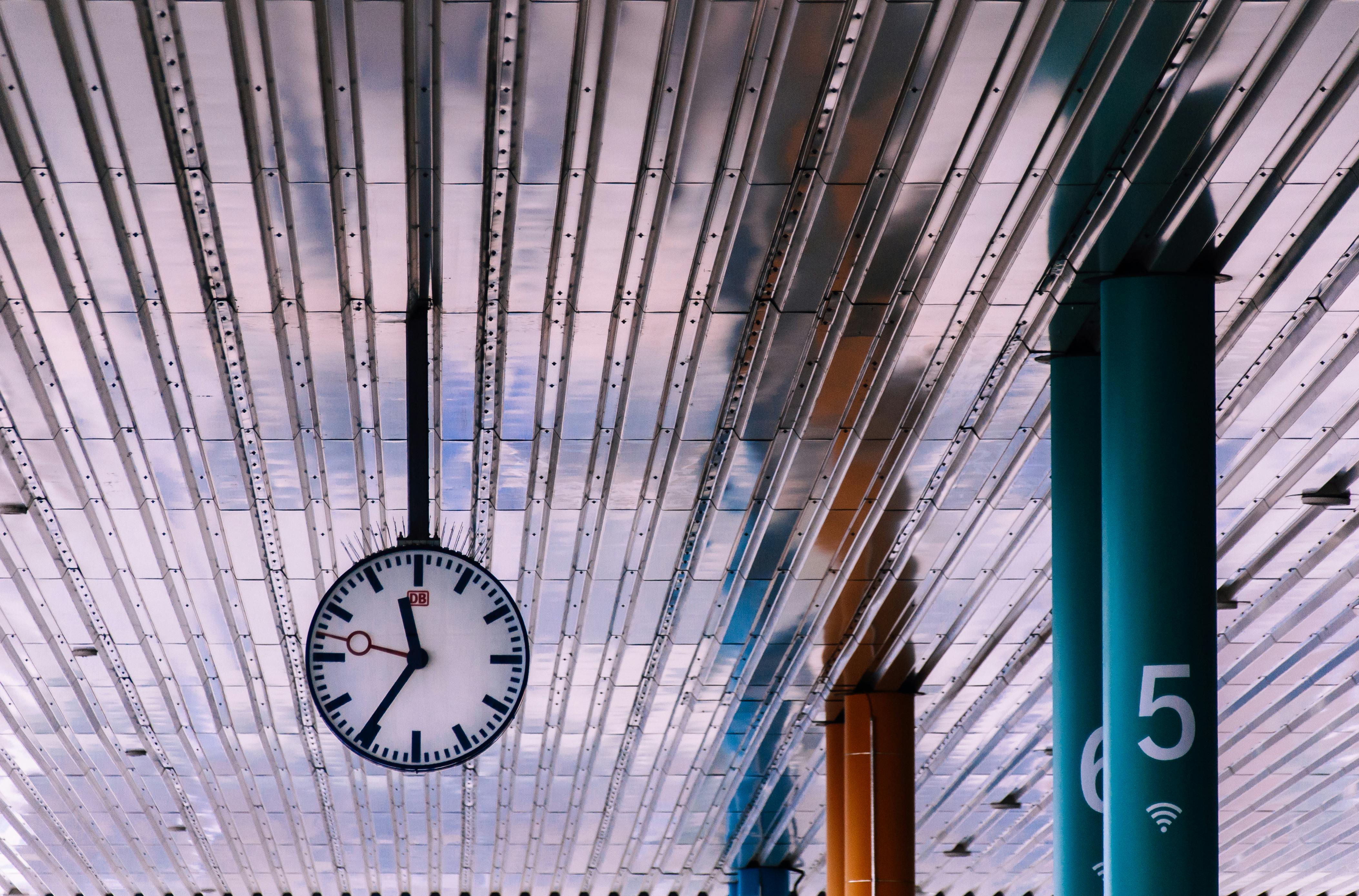 2025 Corporate Governance Practices and Trends in Silicon Valley and at Large Companies Nationwide — Photo by wal_ 172619 on 
