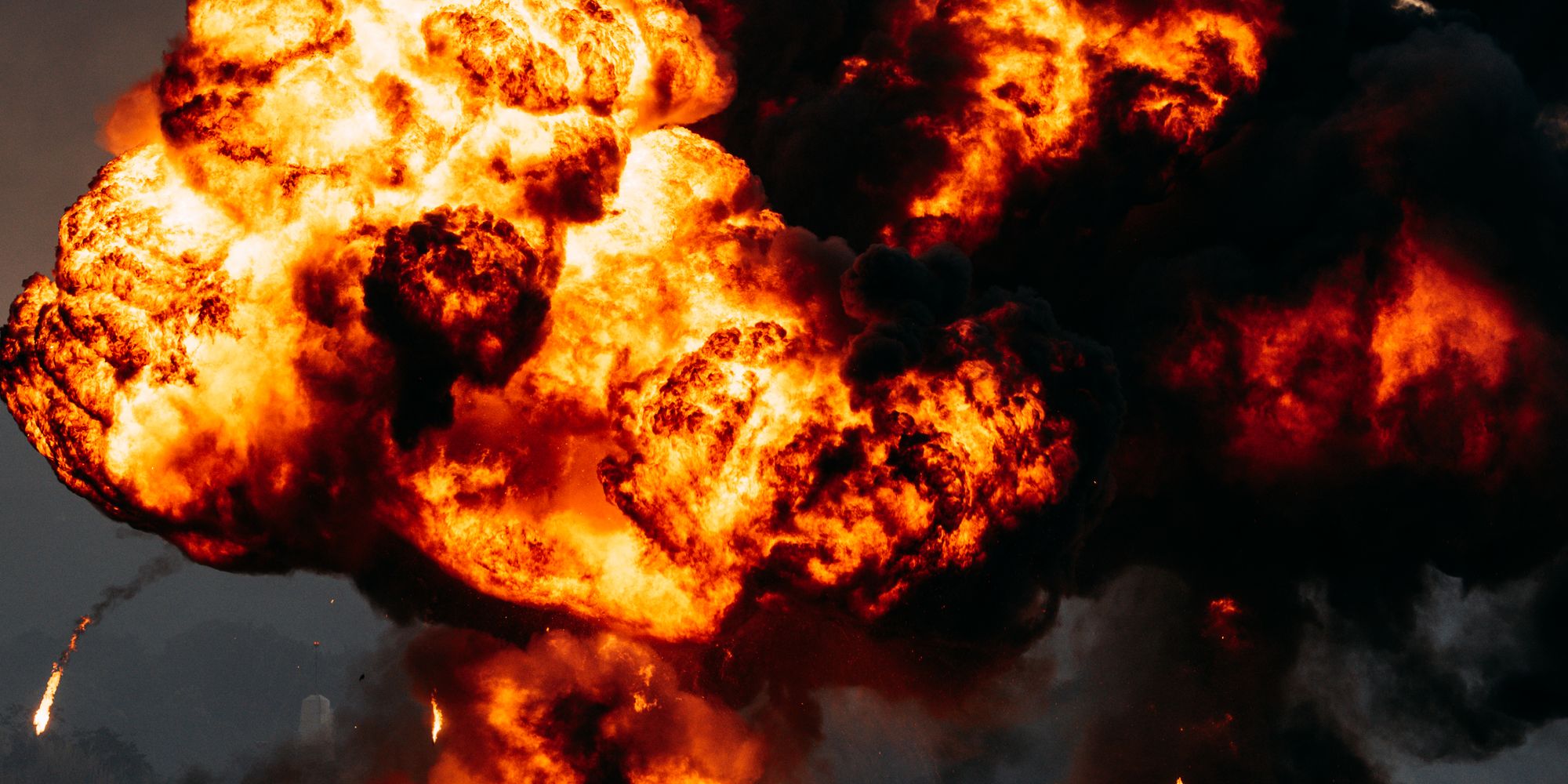Operação de mineração com desmonte — NR-19 explosivos agro