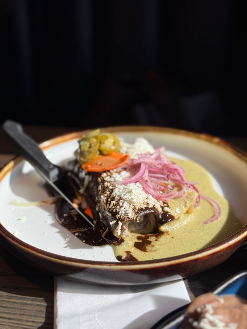 Mole Poblano de Fiesta con Pollo de Corral