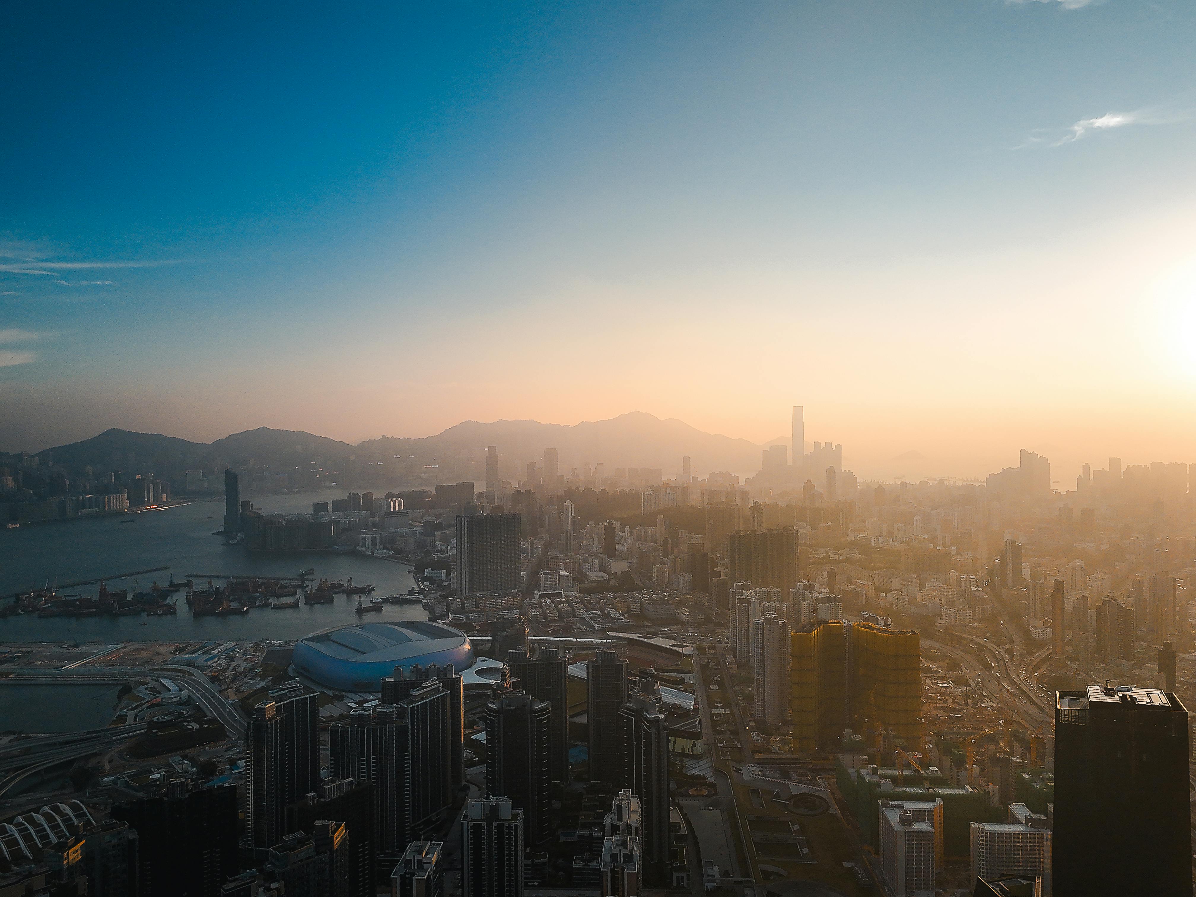 6.81亿元！何猷君在三亚拿下111亩地丨今日财讯（封面配图）