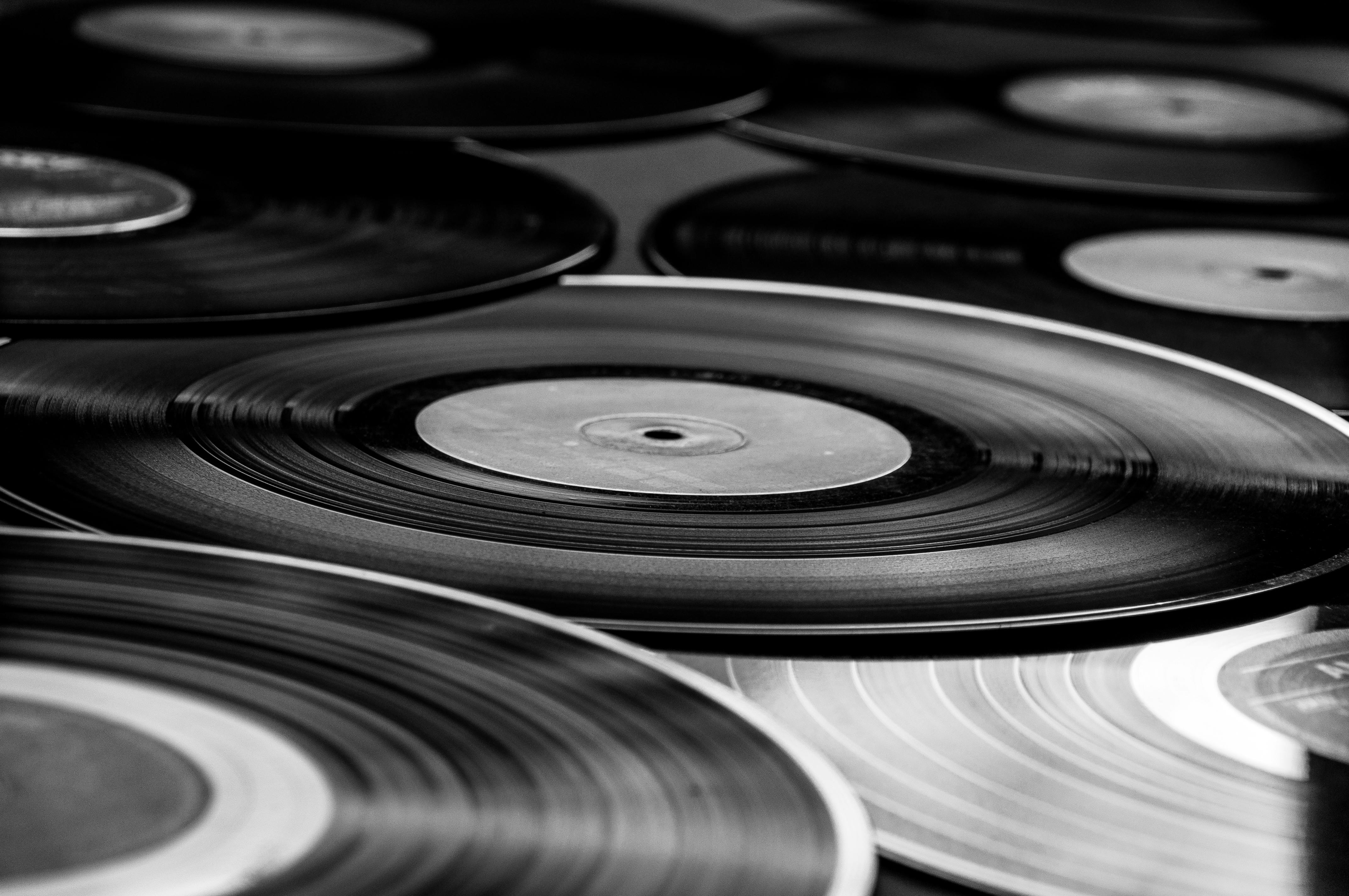 Part of Booking.com records seized after 15,000 hotels claim they overpaid commissions — Photo by wal_ 172619 on Pexels