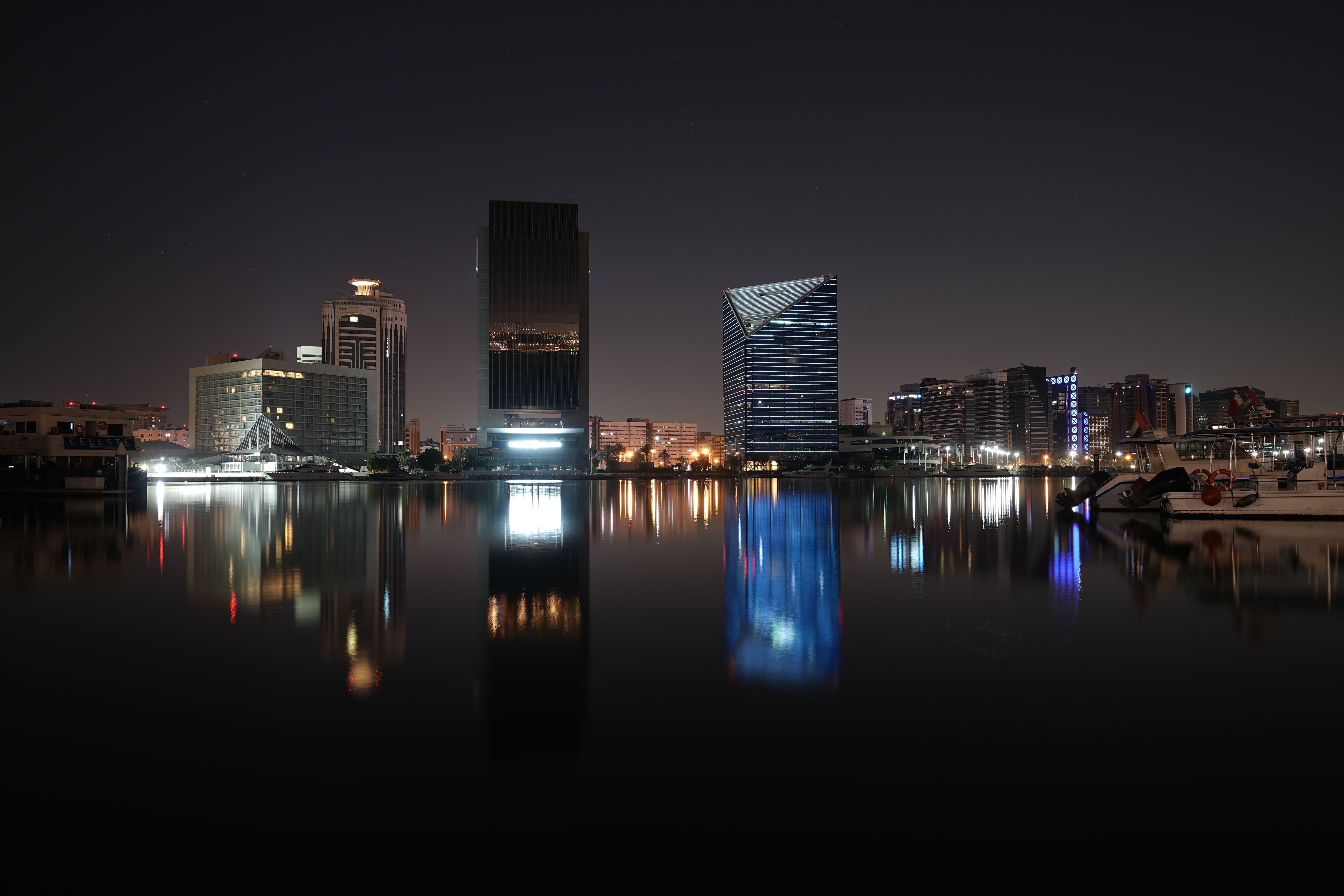 Stunning Night View of Dubai Skyline · Free Stock Photo