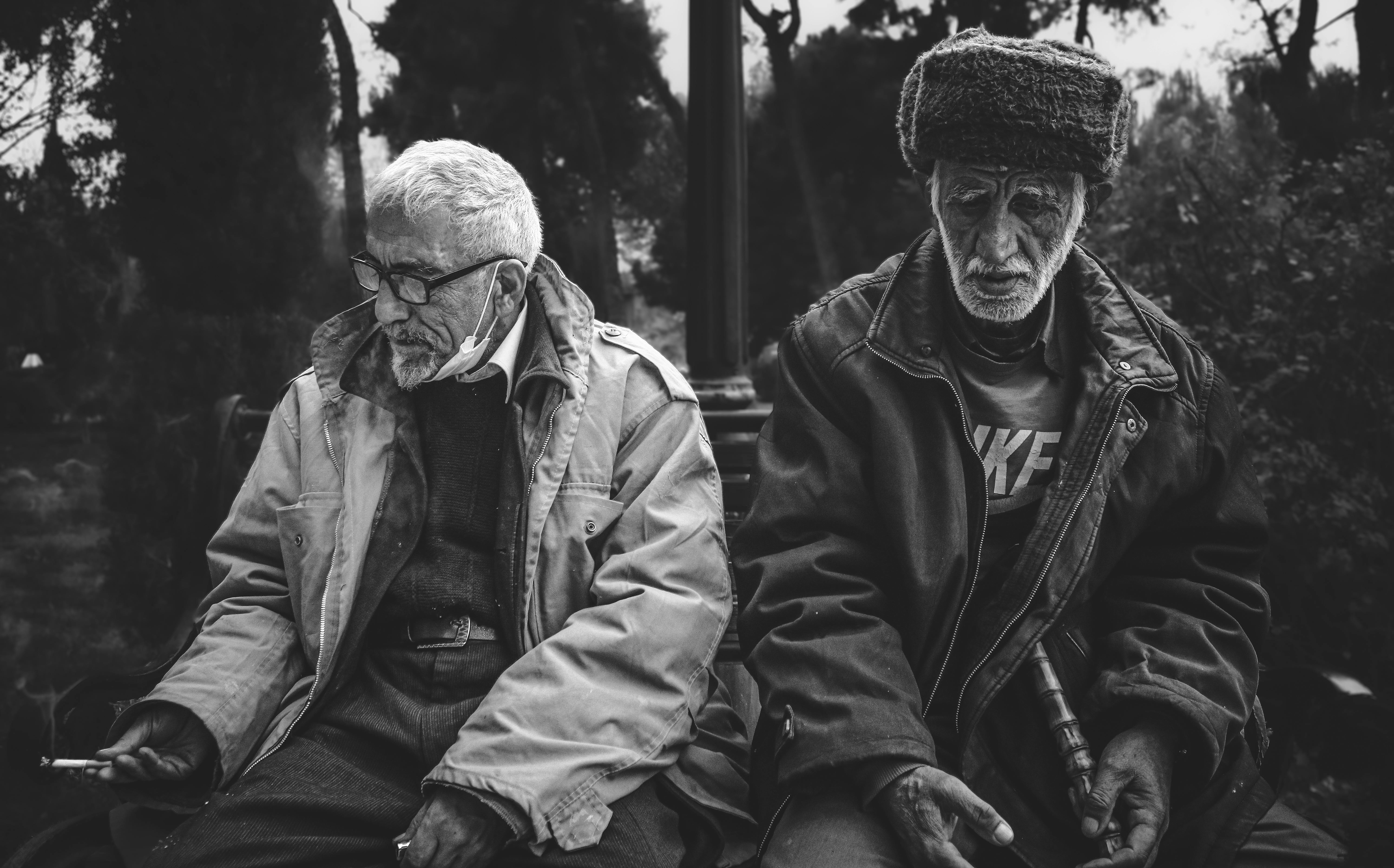 Gratis Immagine gratuita di abbigliamento invernale, abbigliamento storico, amici Foto a disposizione