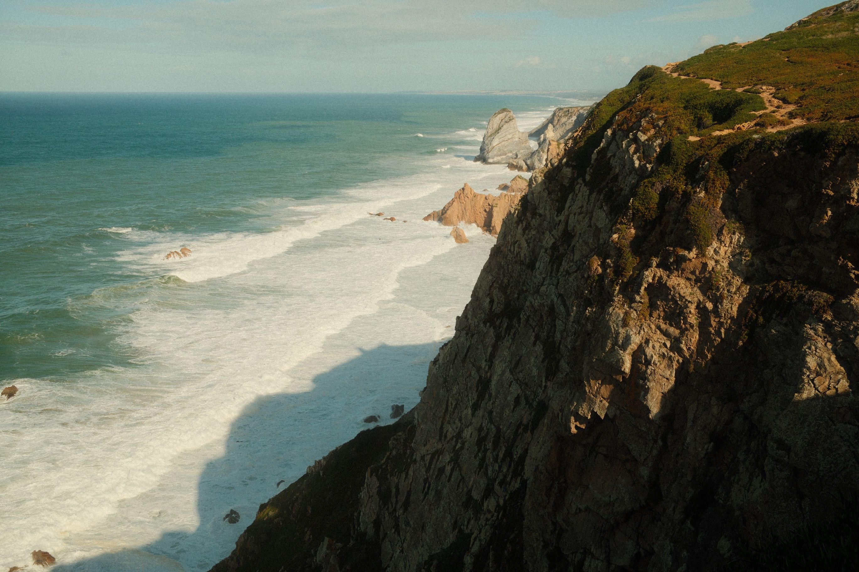 Dramatic Coastal Cliffs of Colares, Portugal · Free Stock Photo