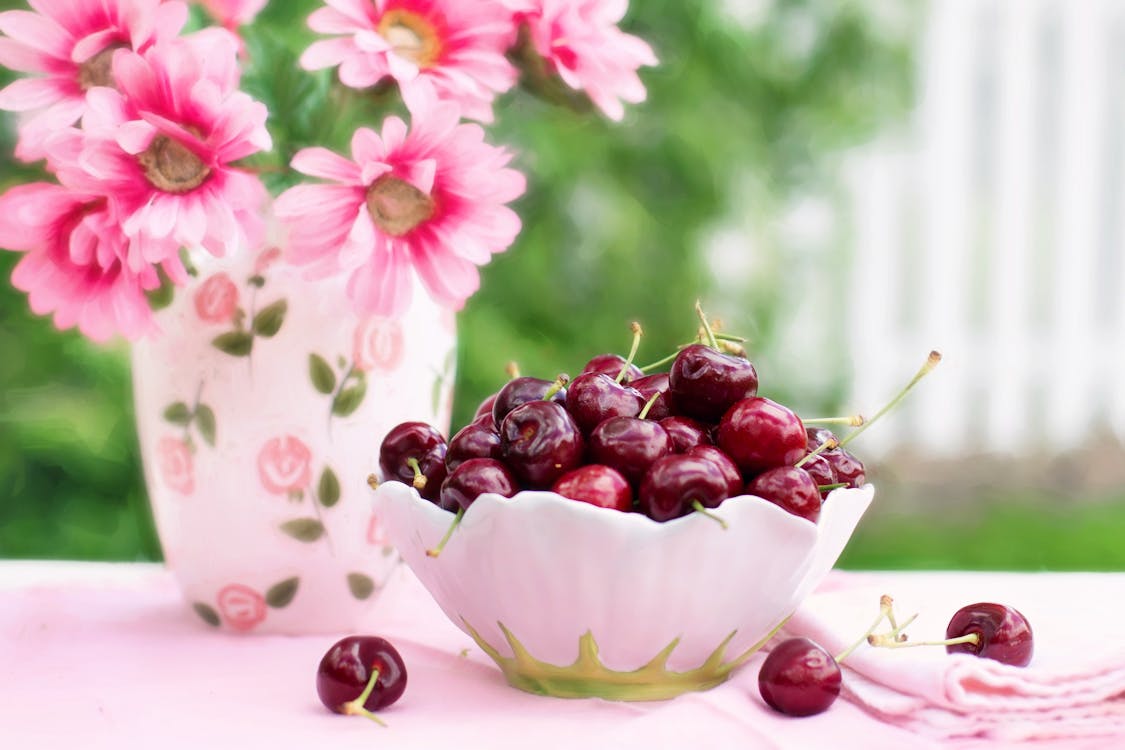 Free Red Cherries on Bowl Stock Photo