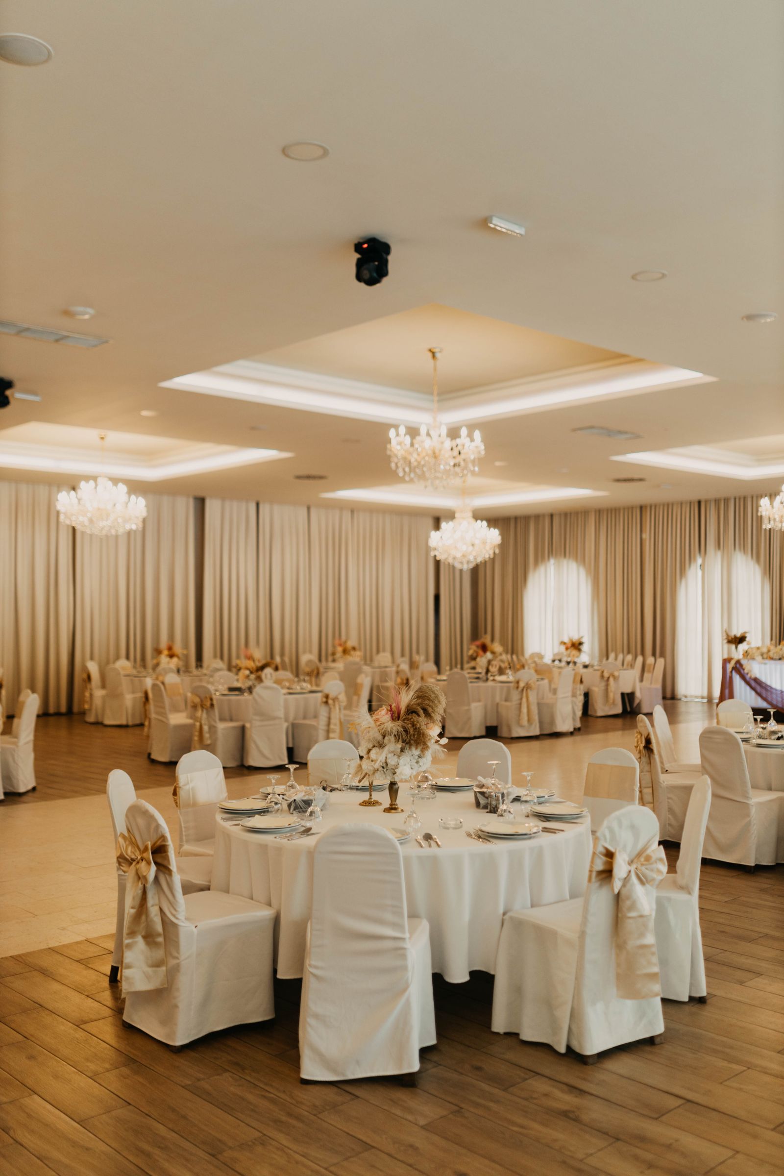 일본 결혼식 피로연 풀코스 식장