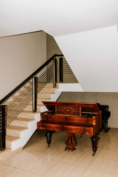 Elegant Grand Piano in Modern Interior Setting · Free Stock Photo