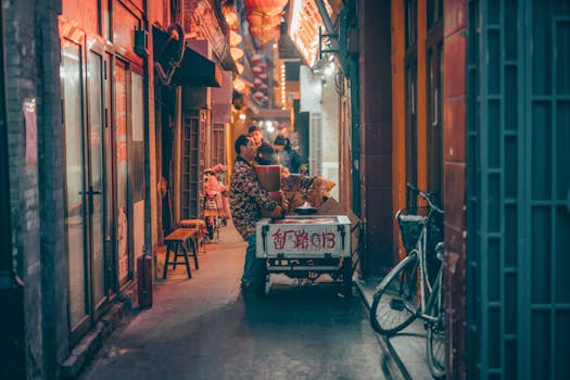 展示抓挠头皮会导致损伤的警示图