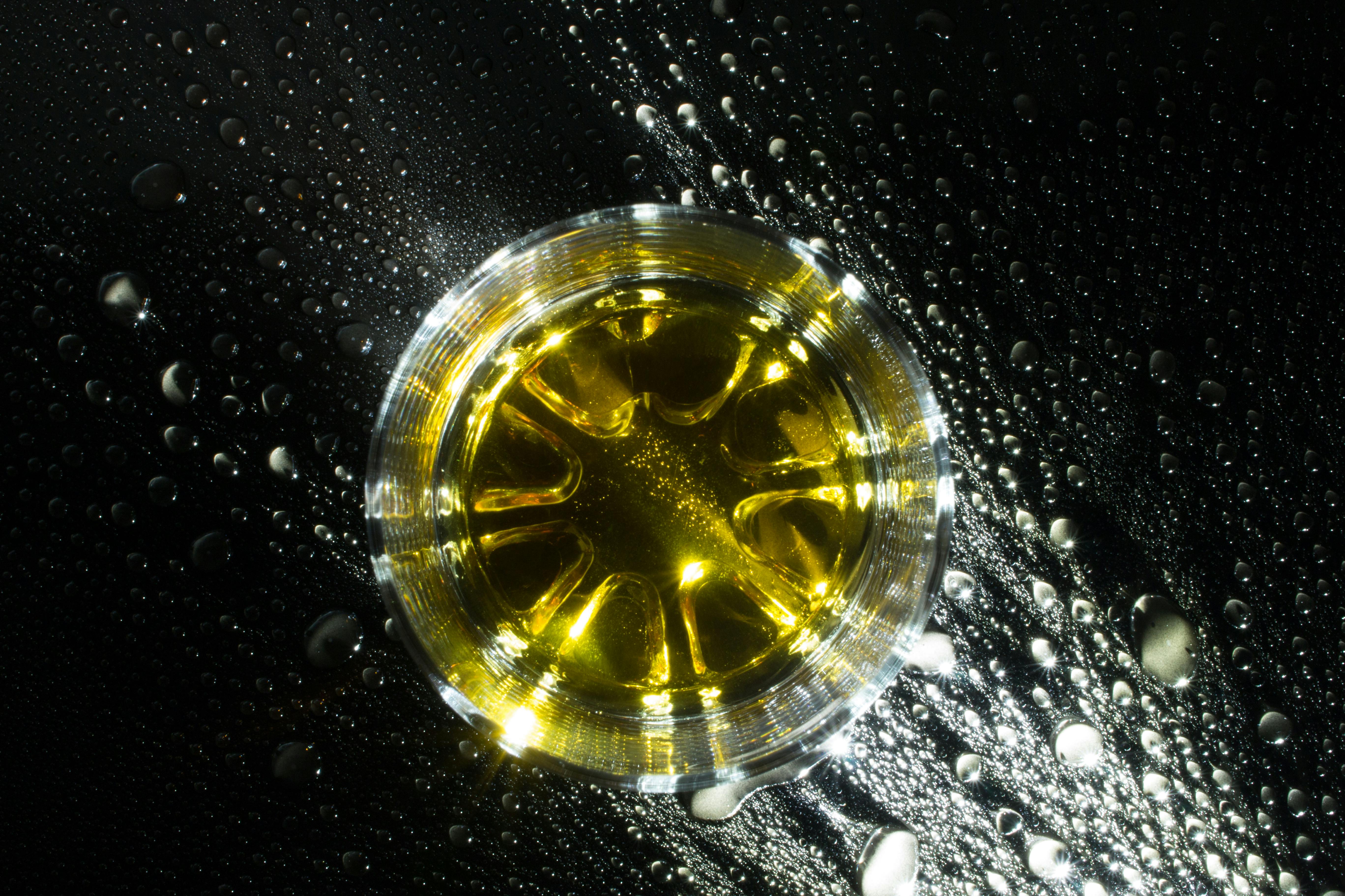 中東地緣政治驅動油價暴漲，揭露郵輪股3大長線投資優勢