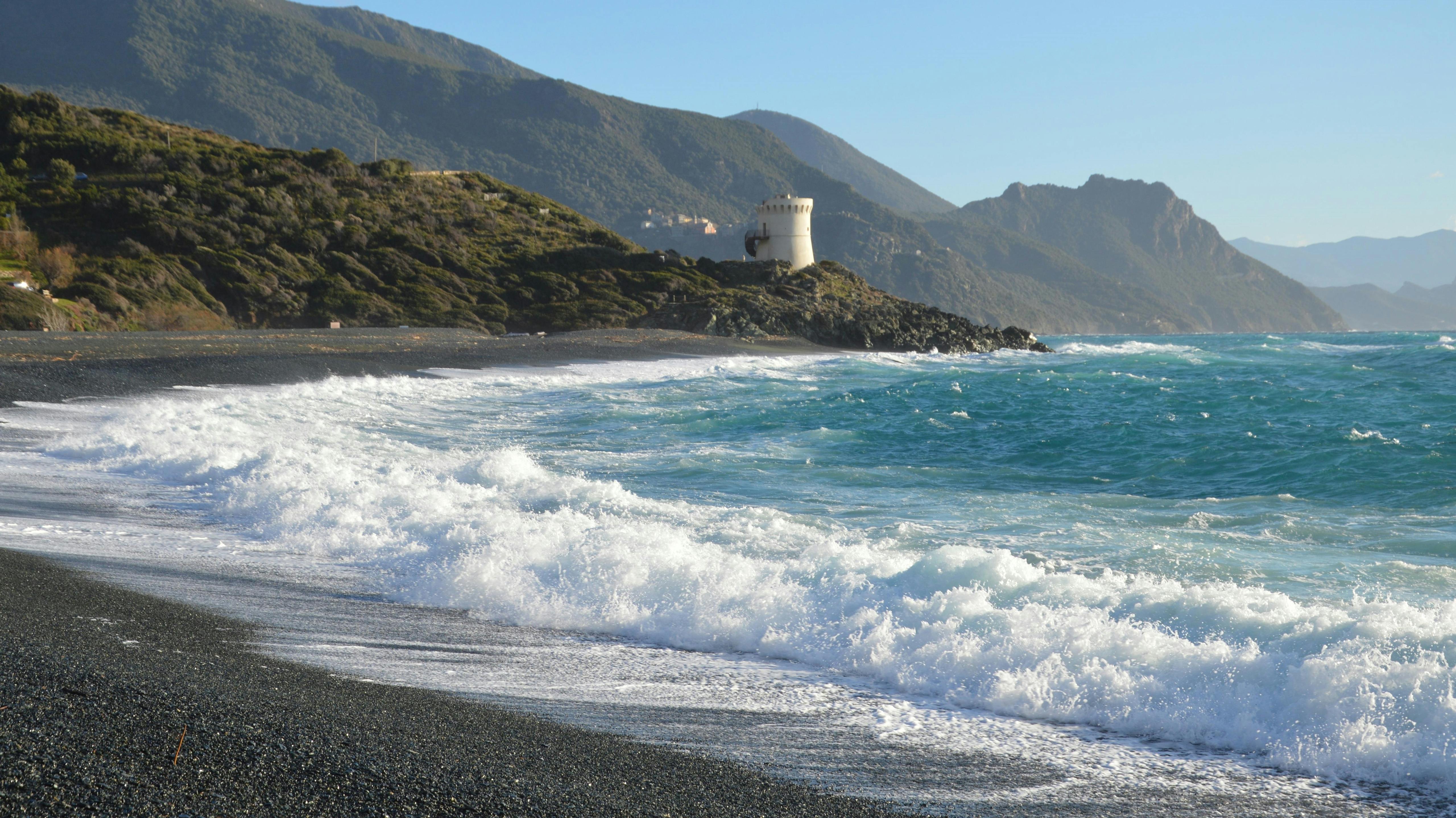 11/21/25 – UPDATED SEA LEVEL RISE VIEWER SUPPORTS SMARTER COASTAL PLANNING — Photo by SlimMars 13 on Pexels
