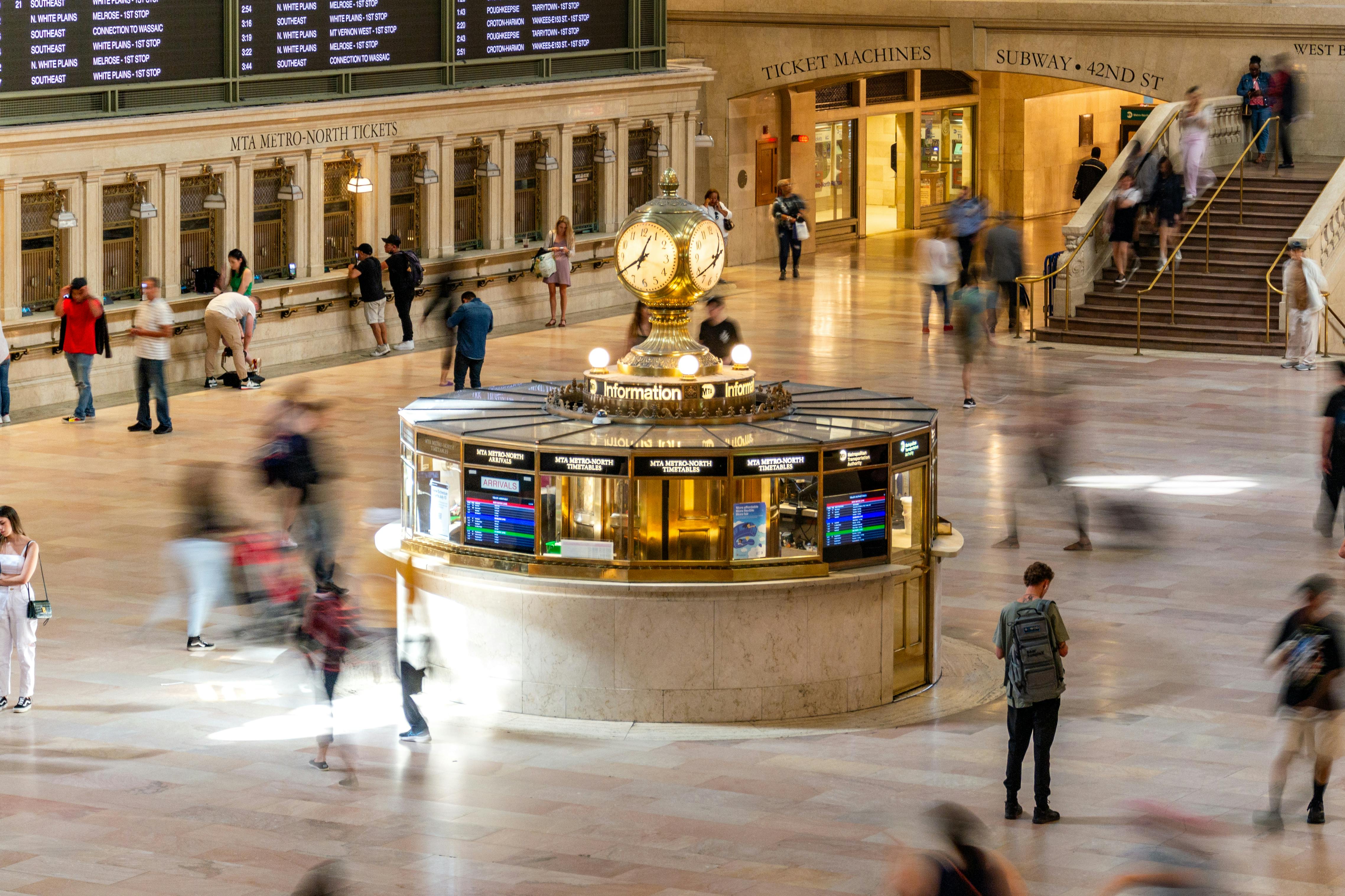 UnitedHealthcare delays controversial RPM policy change — Photo by David Vives on Pexels