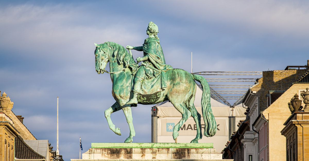 Norwegian King Harald’s Condition Unchanged, Reports DN