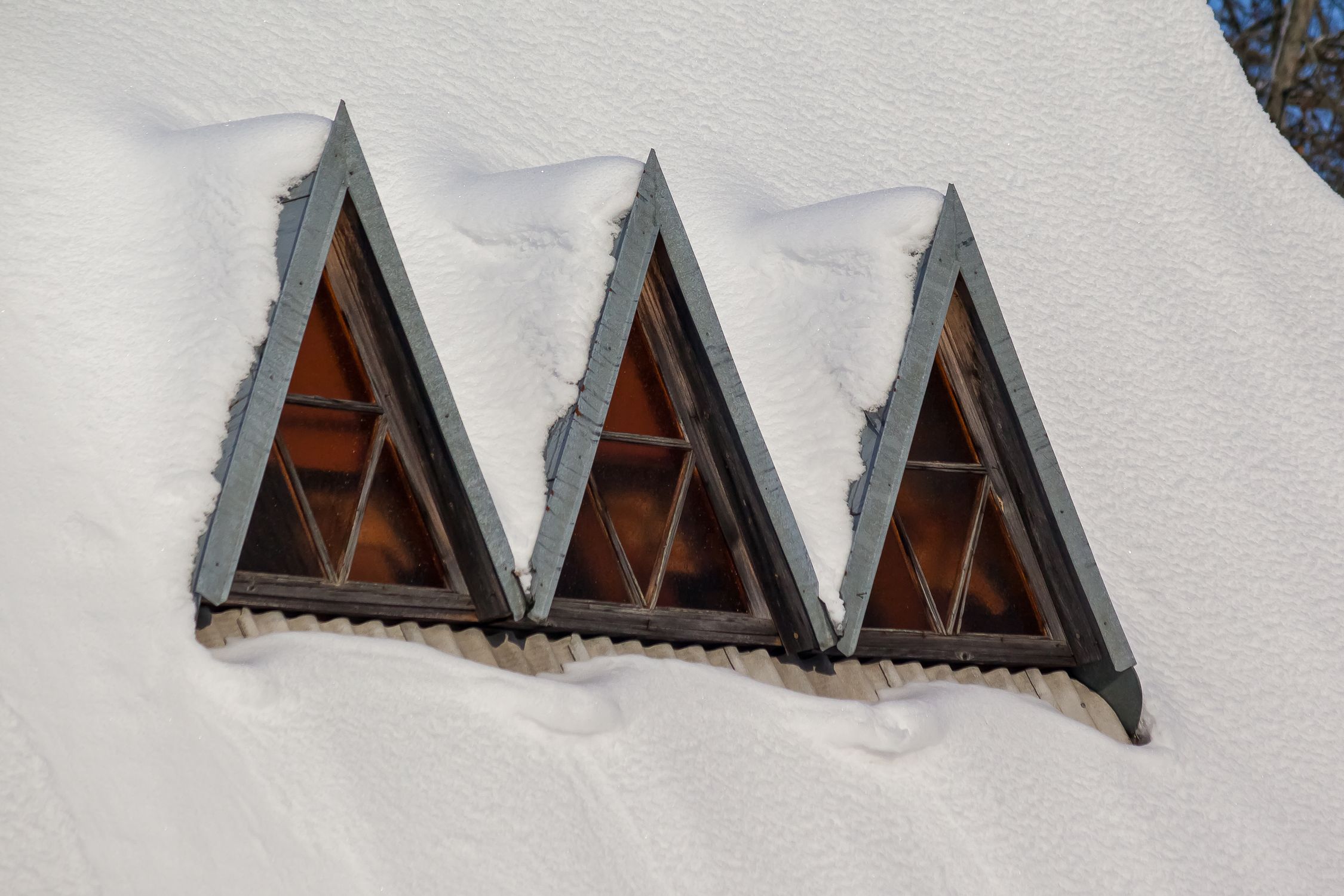 Try Angular Window Snow-Covered Triangular Window Frames · Free Stock Photo