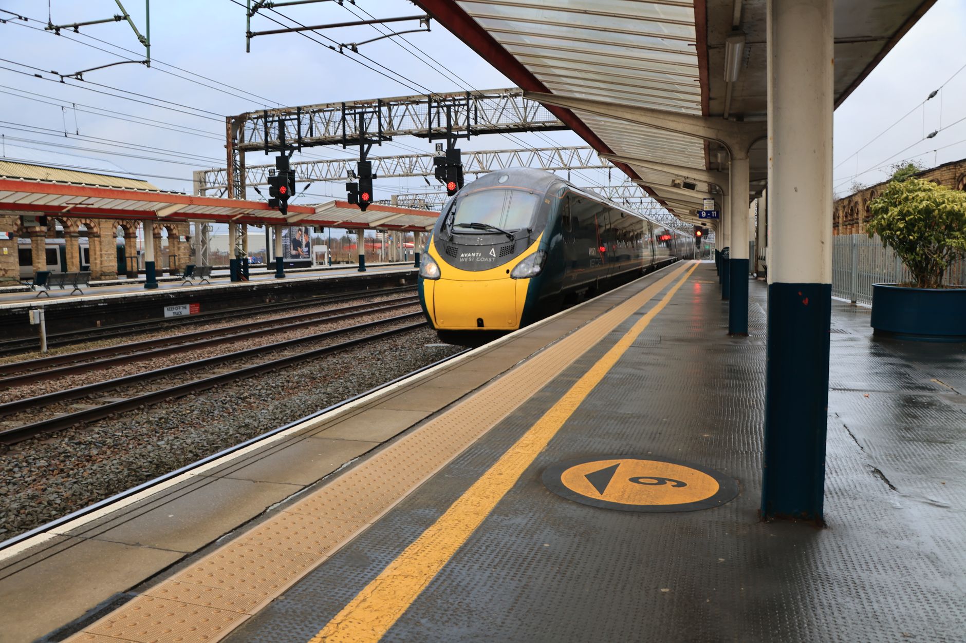 HS2高铁列车尺寸调整计划引争议:北英格兰或面临座位减少、速度降低