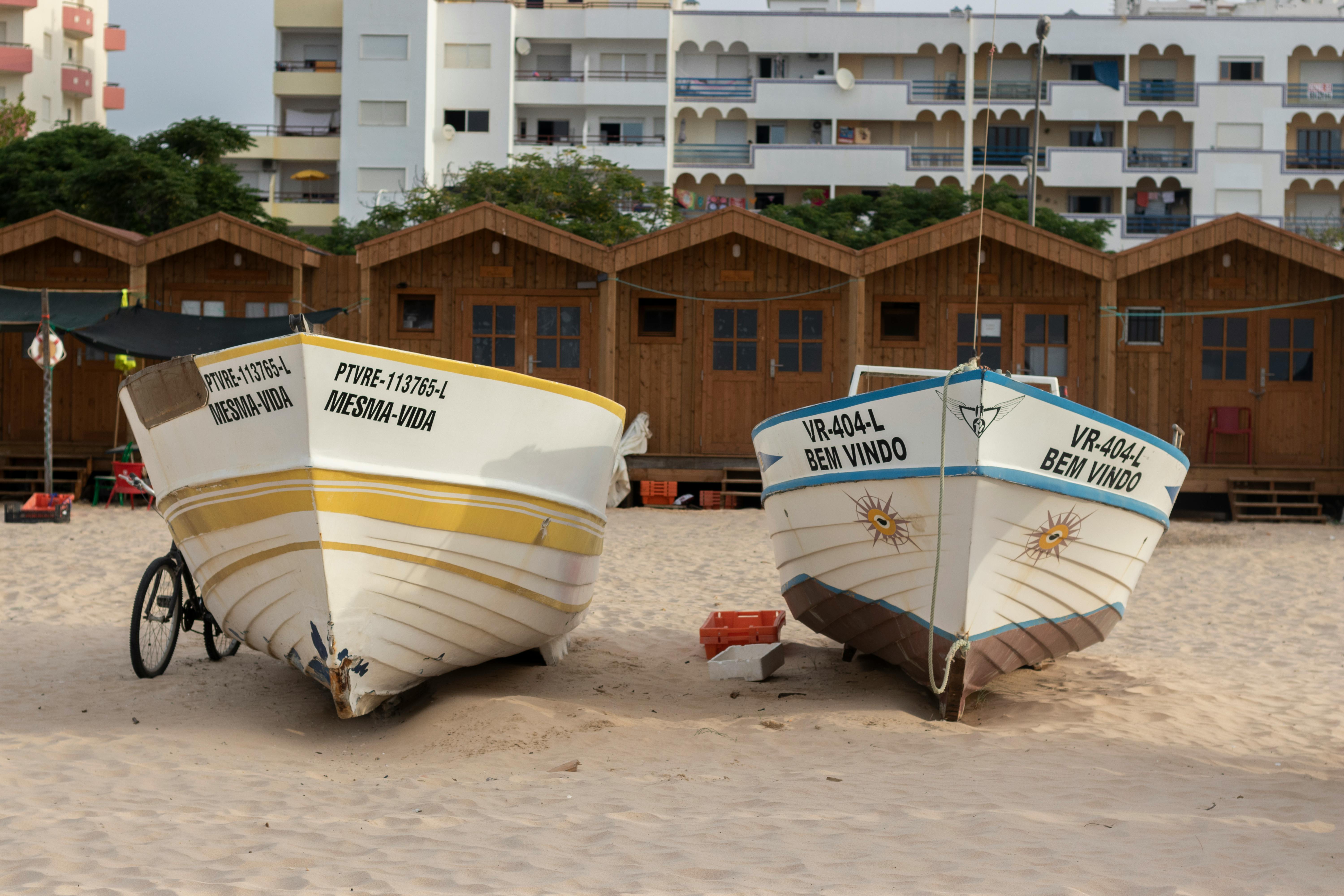 grátis Foto profissional grátis de algarve, beach, buildings Foto profissional