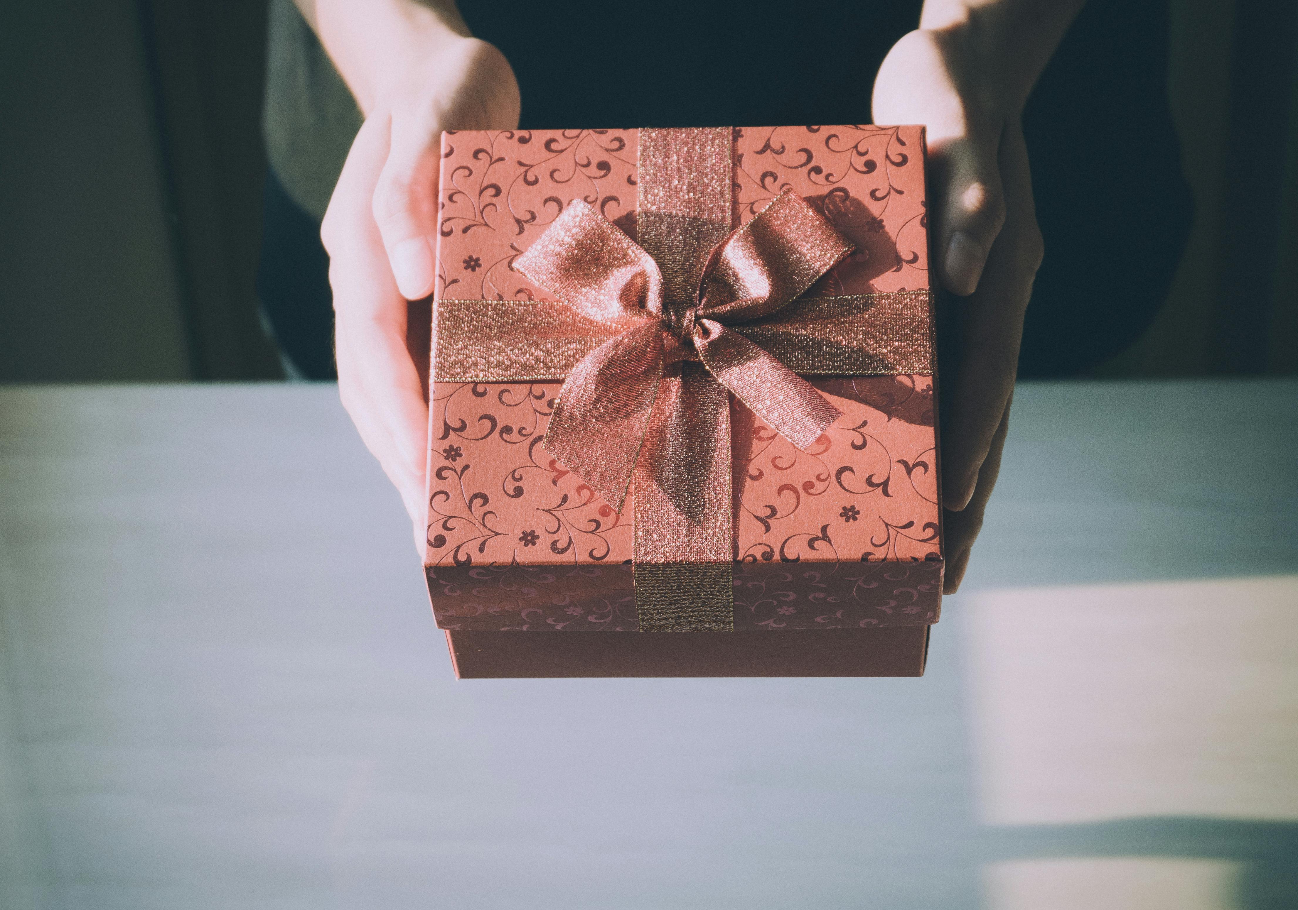 cajas de regalo sorpresa para mujer
