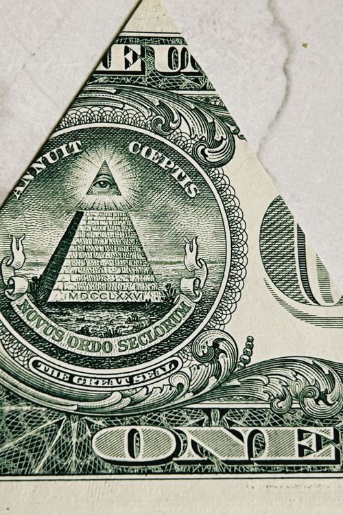 Close-up of Pyramid and Eye on US Dollar Bill · Free Stock Photo