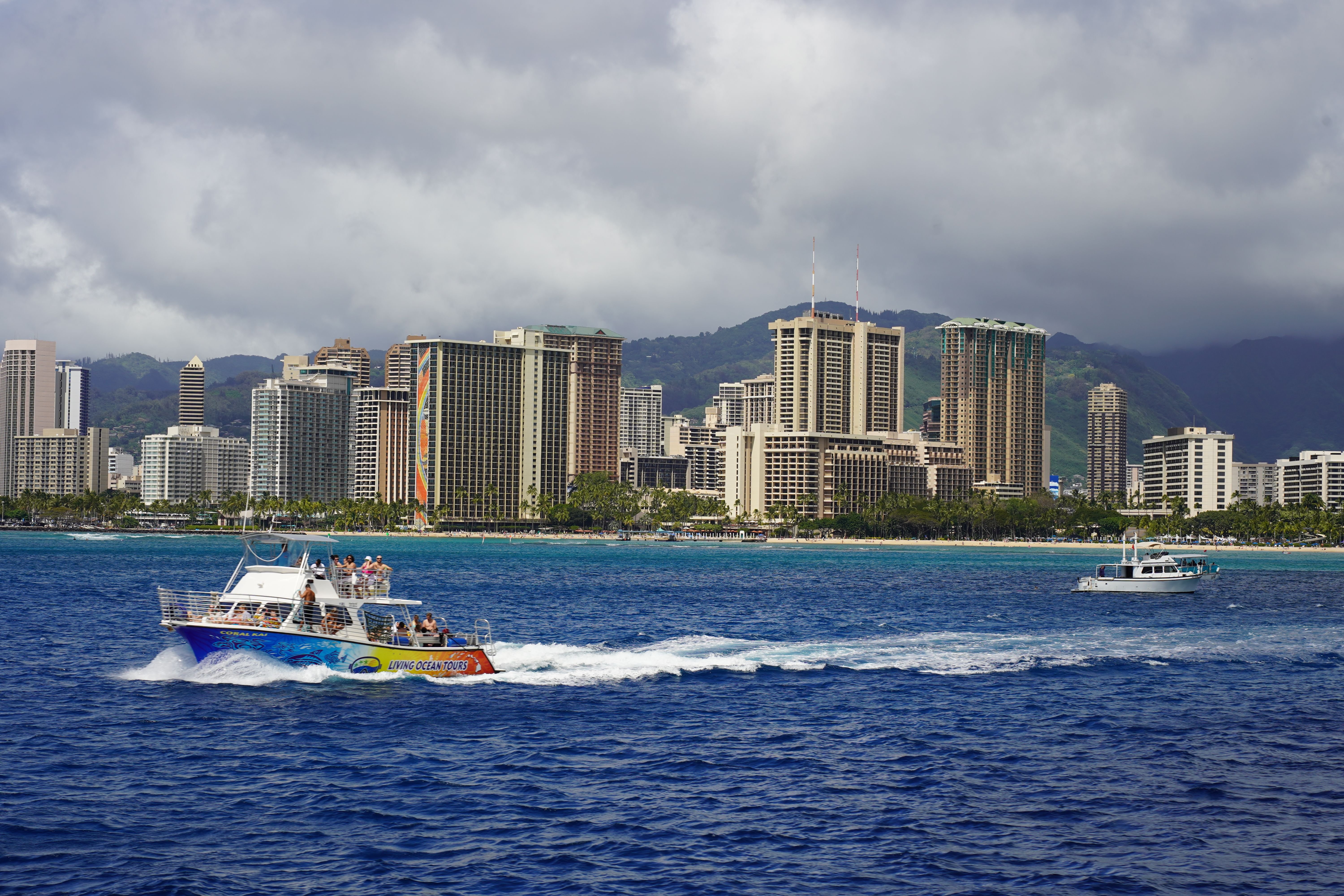 Hawaii Takes Center Stage in Global Aviation, Hawaiian Airlines Joins oneworld Alliance, Unlocking a World of Travel Opportun