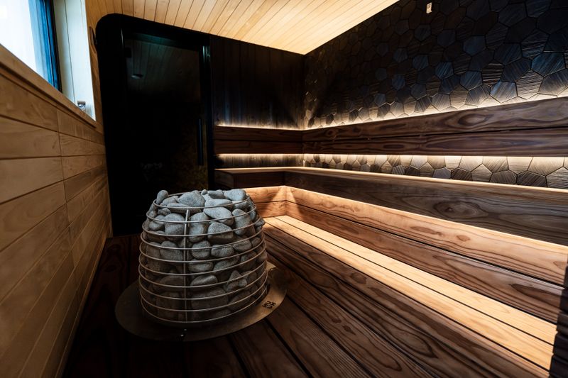 Termodrewno — idealny materiał do budowy saun ogrodowych